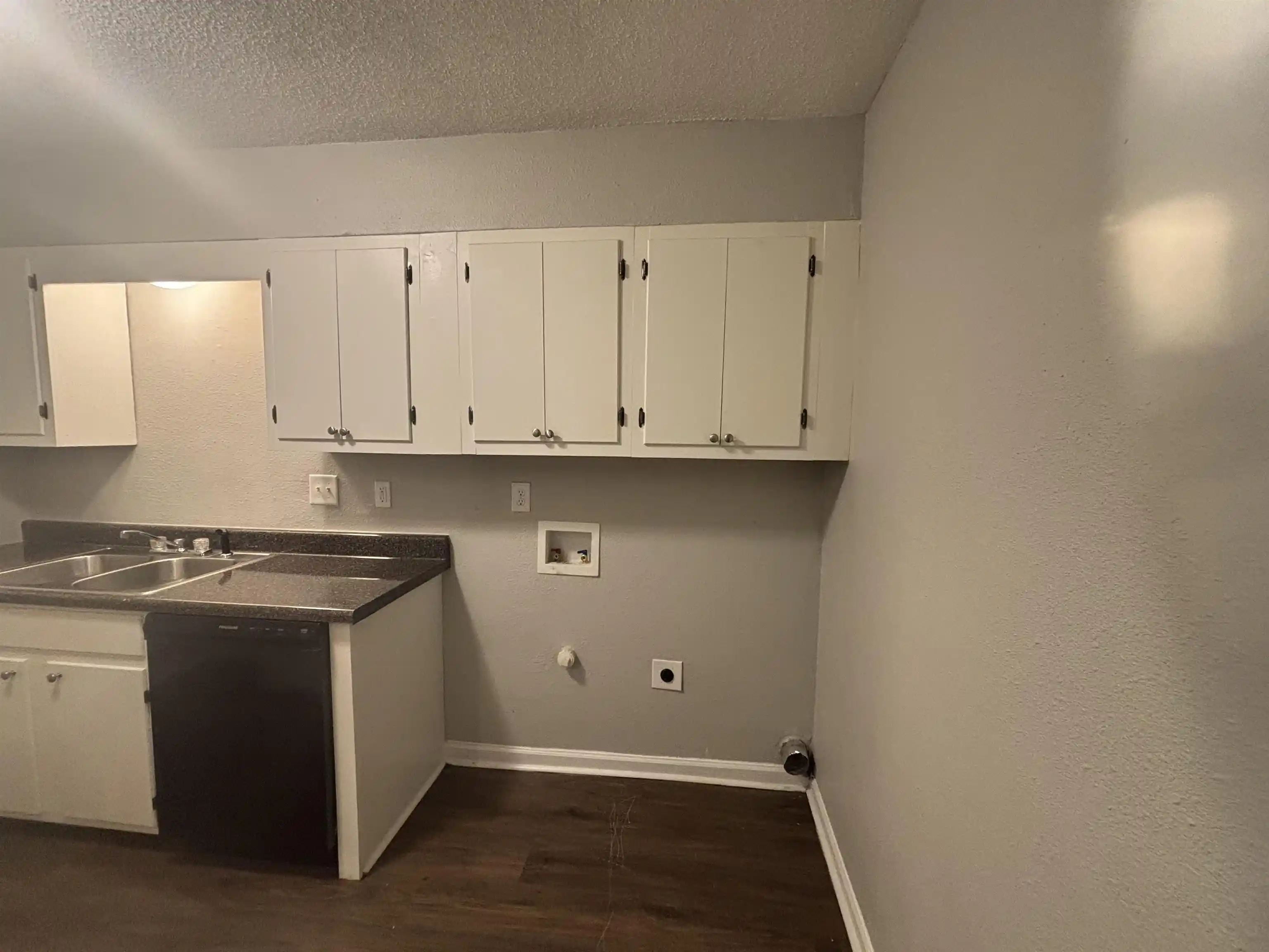 Photo 4 of Single family home for sale at 2986 Lake Park Rd, Memphis, TN 38127 | MLS# 10228626 | Listing updated on 2026-09-15