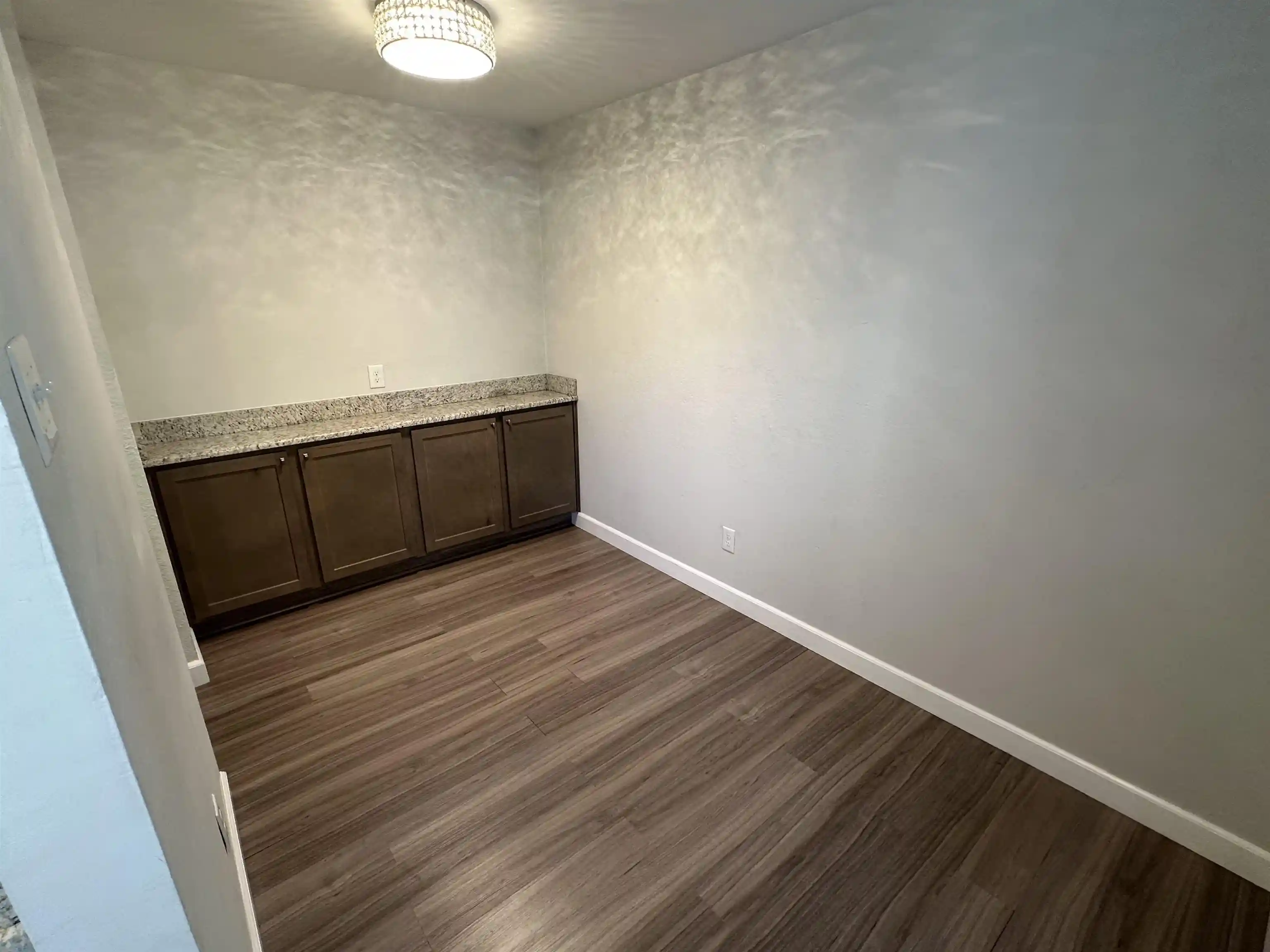 Photo 2 of Townhouse for sale at 1727 Ridge Oak Pl #1723, Memphis, TN 38120 | MLS# 10228649 | Listing updated on 2026-08-18