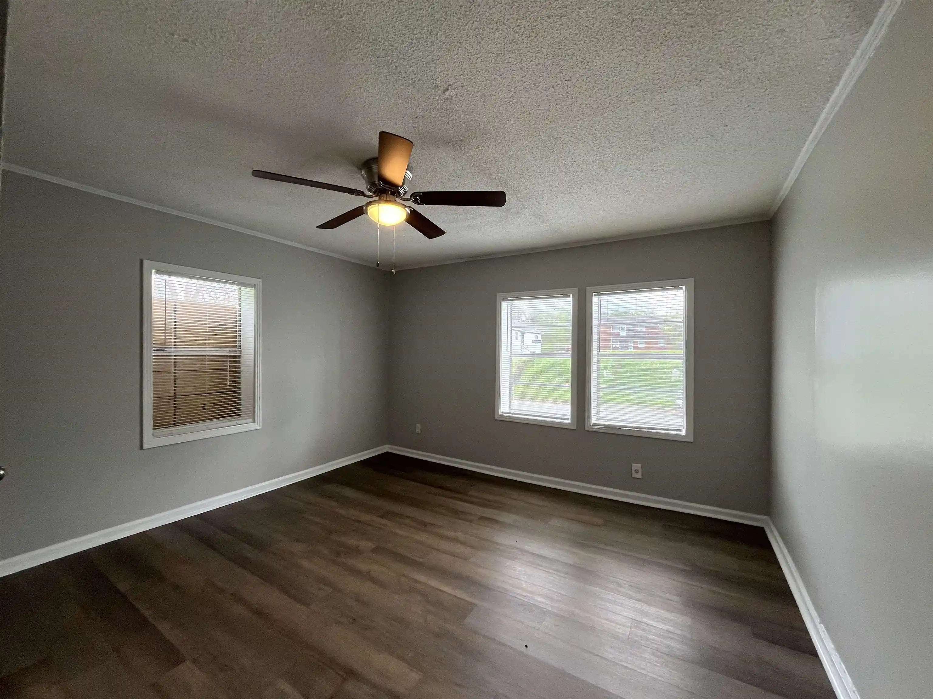 Photo 3 of Single family home for sale at 90 E Trigg Ave, Memphis, TN 38106 | MLS# 10228653 | Listing updated on 2026-08-18