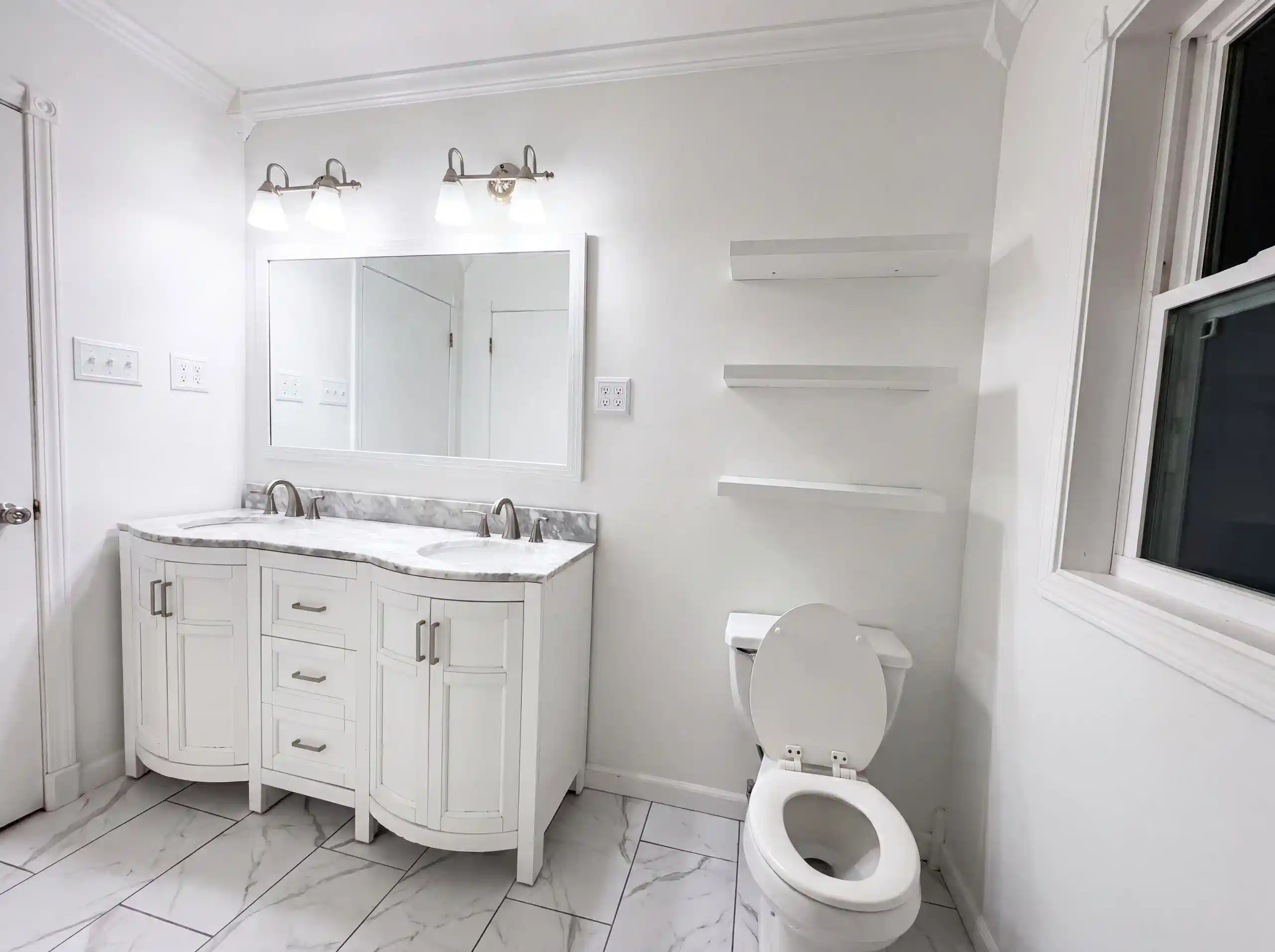 Photo 3 of Single family home for sale at 422 W Main Rd, Adamsville, TN 38310 | MLS# 10228658 | Listing updated on 2026-10-08