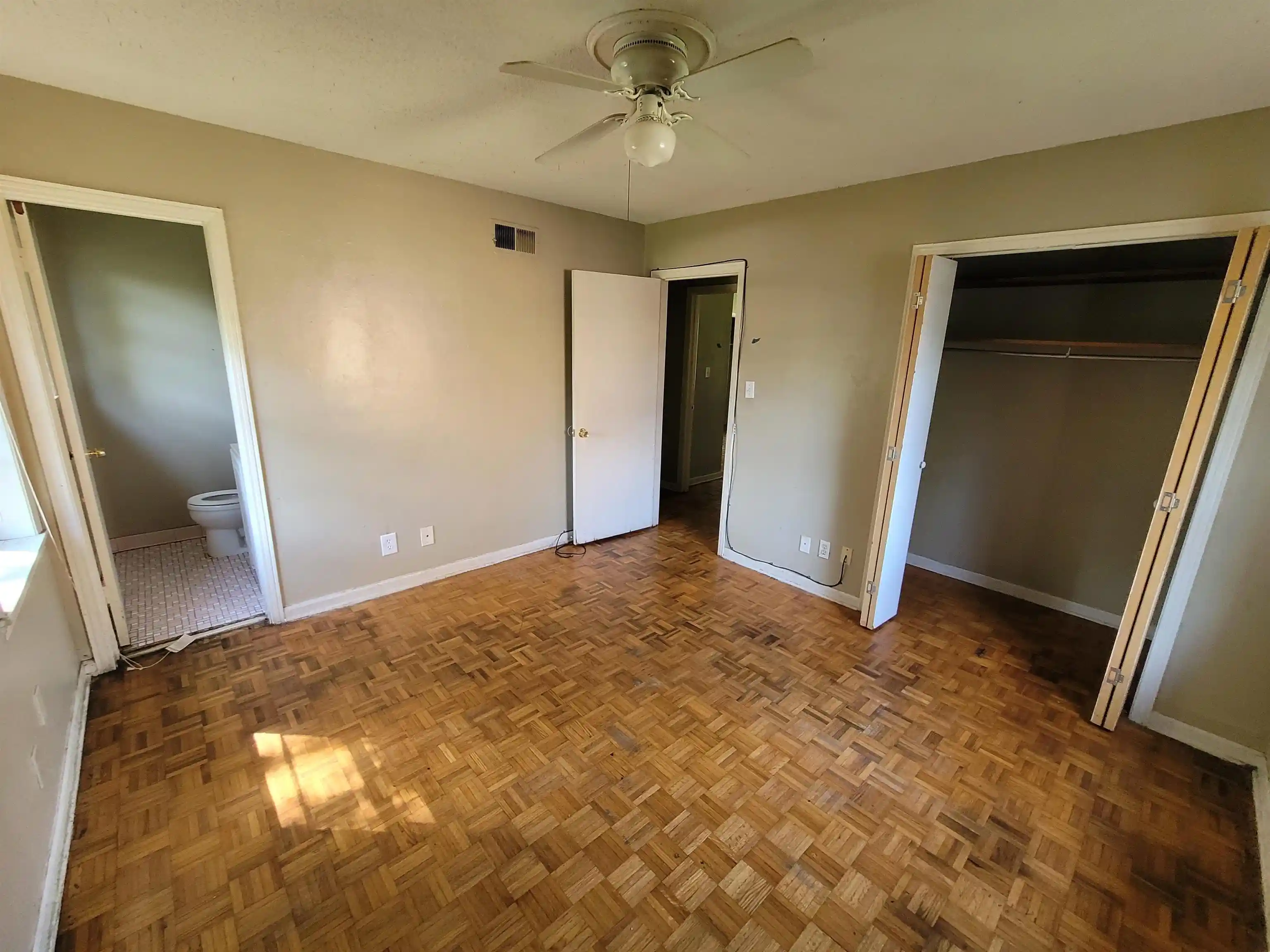 Photo 3 of Single family home for sale at 4220 Nam Ni Dr, Memphis, TN 38128 | MLS# 10228665 | Listing updated on 2026-08-26