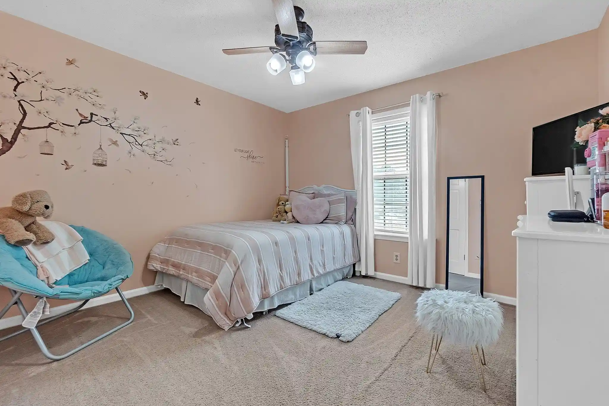 Photo 3 of Single family home for sale at 1994 Adney Gap Dr, Memphis, TN 38134 | MLS# 10228670 | Listing updated on 2026-08-21