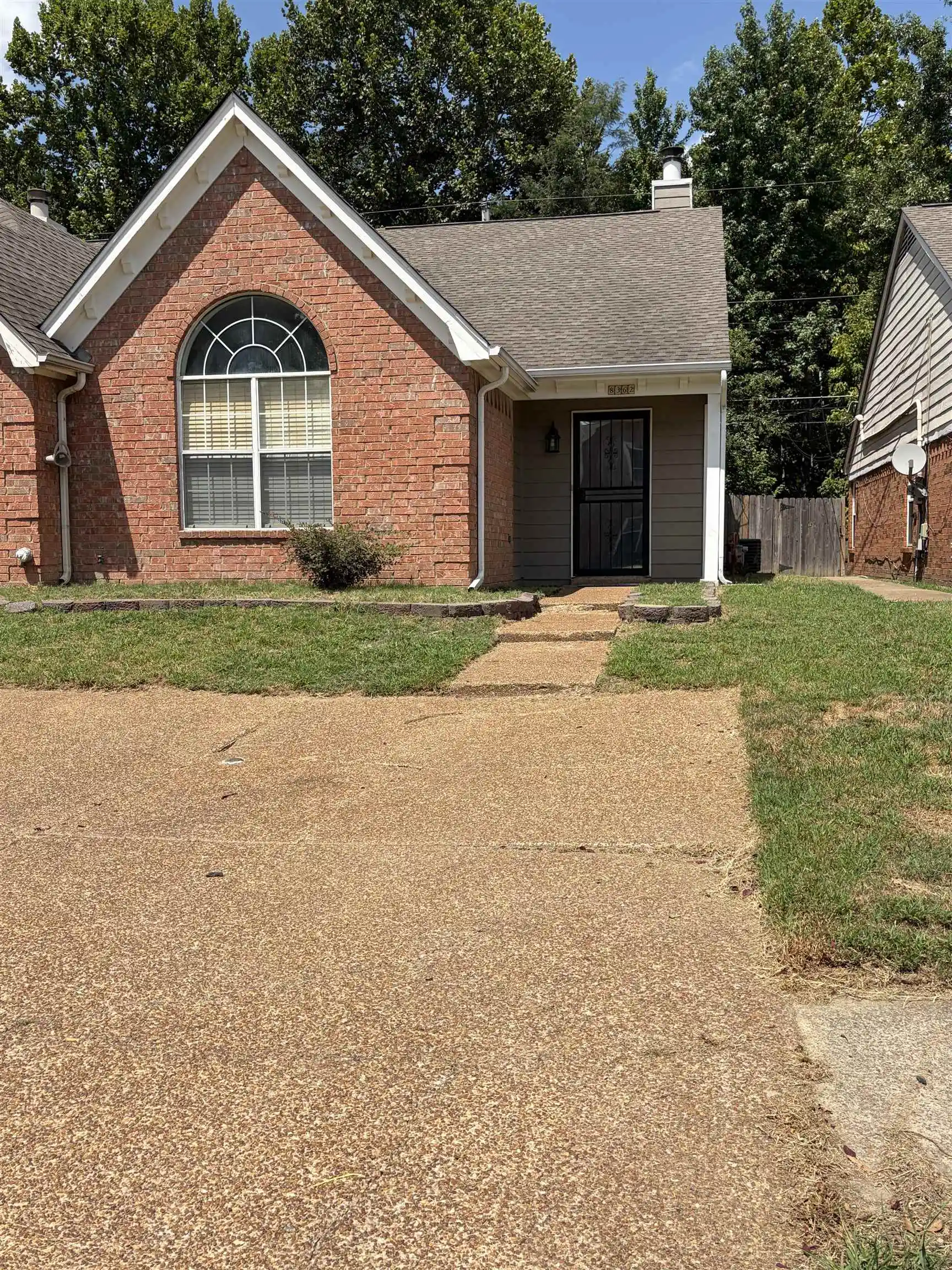 Photo 1 of Townhouse for sale at 8362 Crk Front Dr, Cordova, TN 38016 | MLS# 10228673 | Listing updated on 2026-10-29
