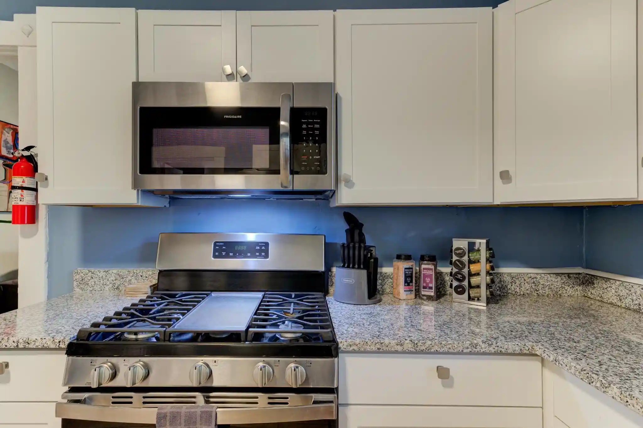 Photo 2 of Single family home for sale at 1072 S Rembert St, Memphis, TN 38104 | MLS# 10228675 | Listing updated on 2026-09-02