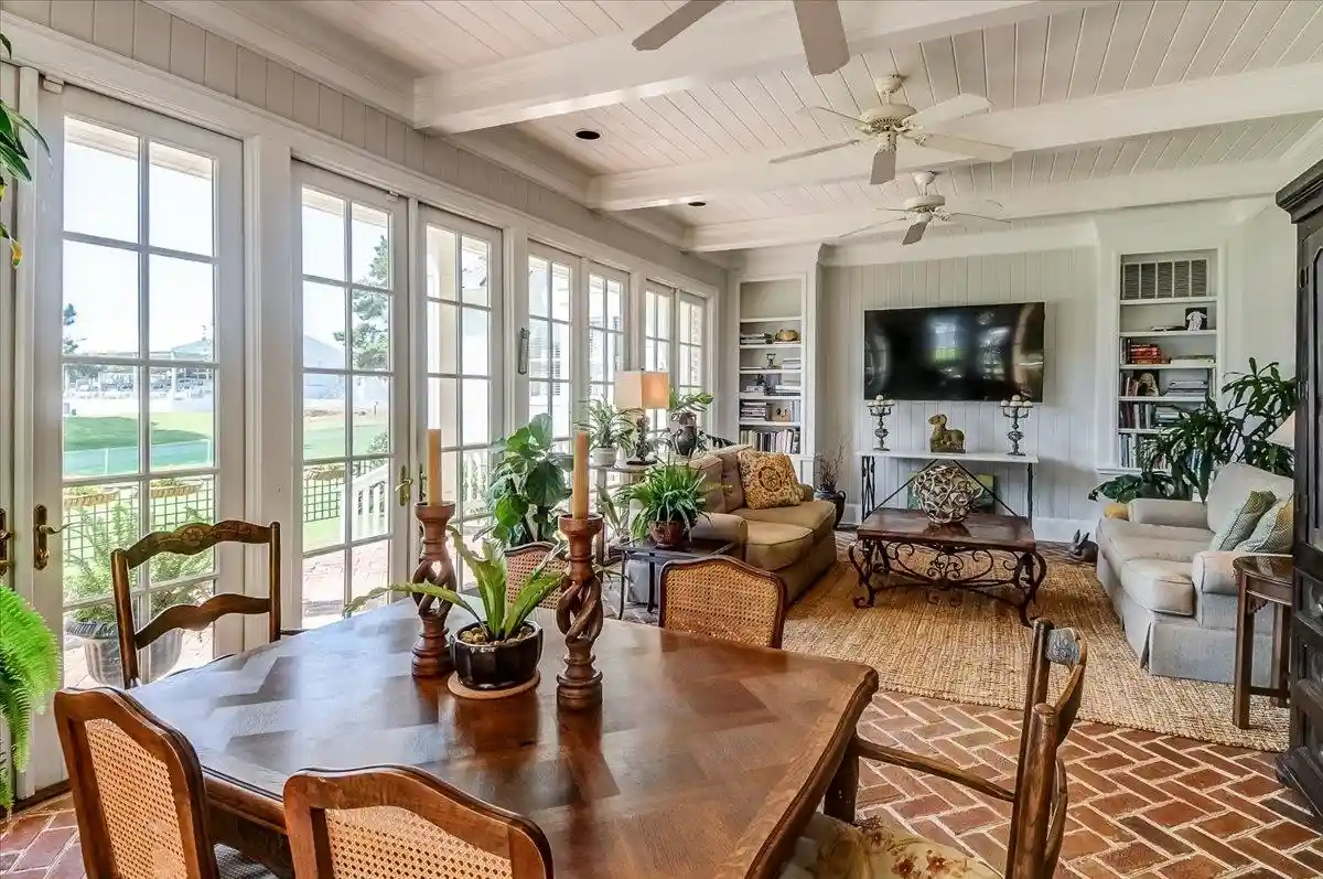 3rd image of 8789 Club Lake Cv, Memphis, TN 38125 | MLS# 10228685