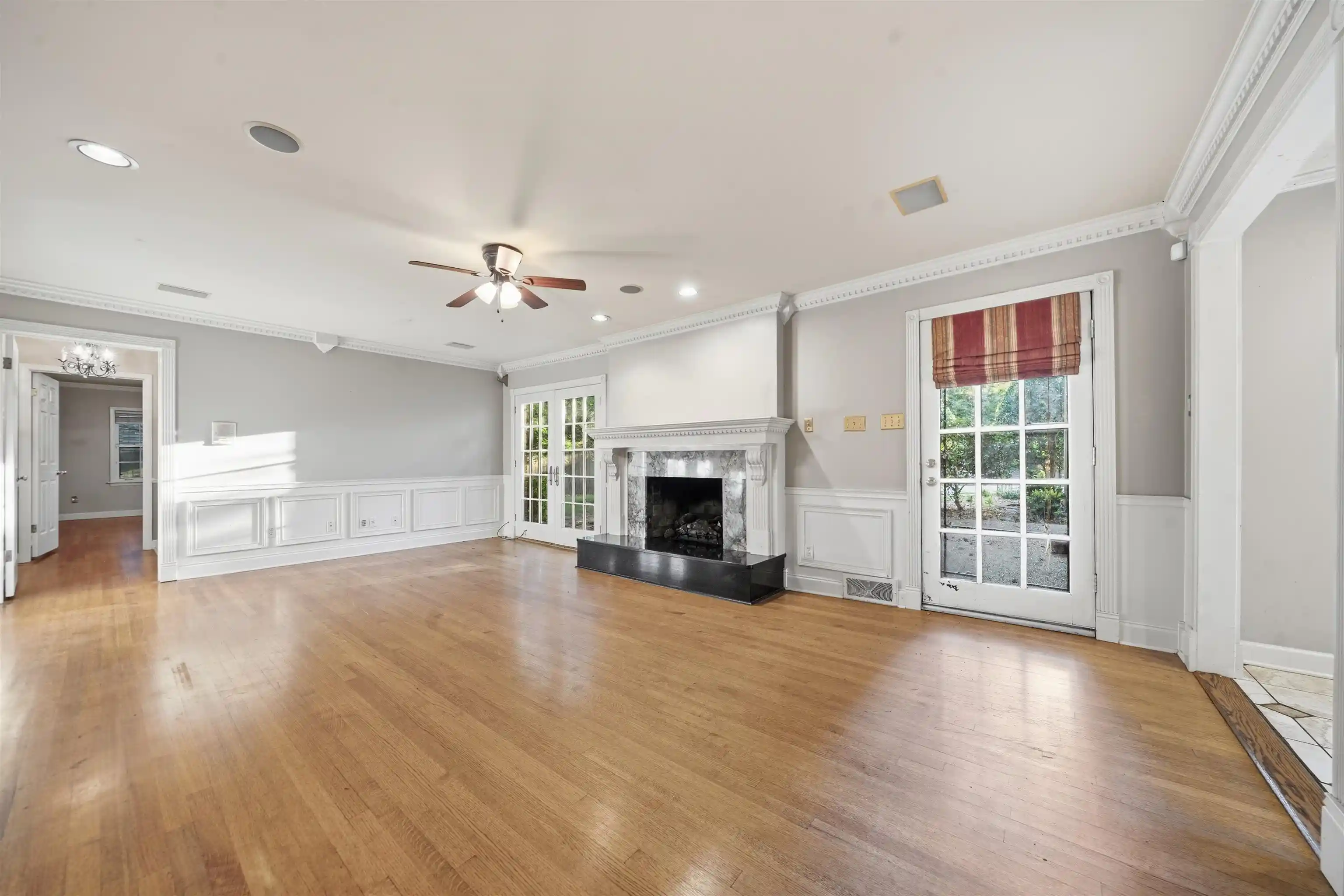 Photo 3 of Single family home for sale at 2249 Kirby Pky, Memphis, TN 38119 | MLS# 10228693 | Listing updated on 2026-08-19