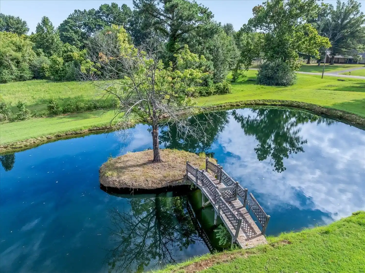 4th image of 5061 Eagles Nest Ln, Bartlett, TN 38002 | MLS# 10228709