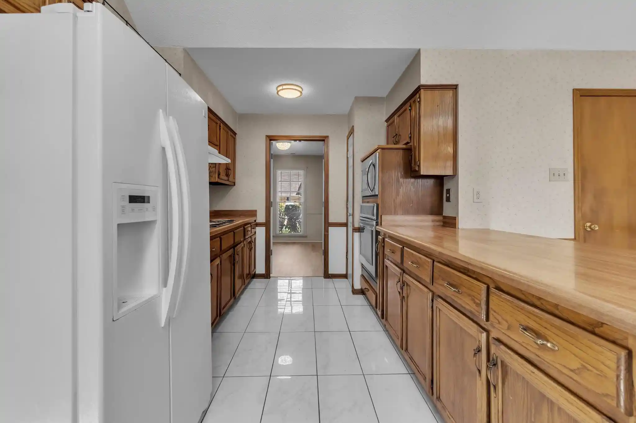 Photo 2 of Sale Pending at 4305 Beaver Crk Ln, Memphis, TN 38125 | MLS# 10228719 | Listing updated on 2026-09-10