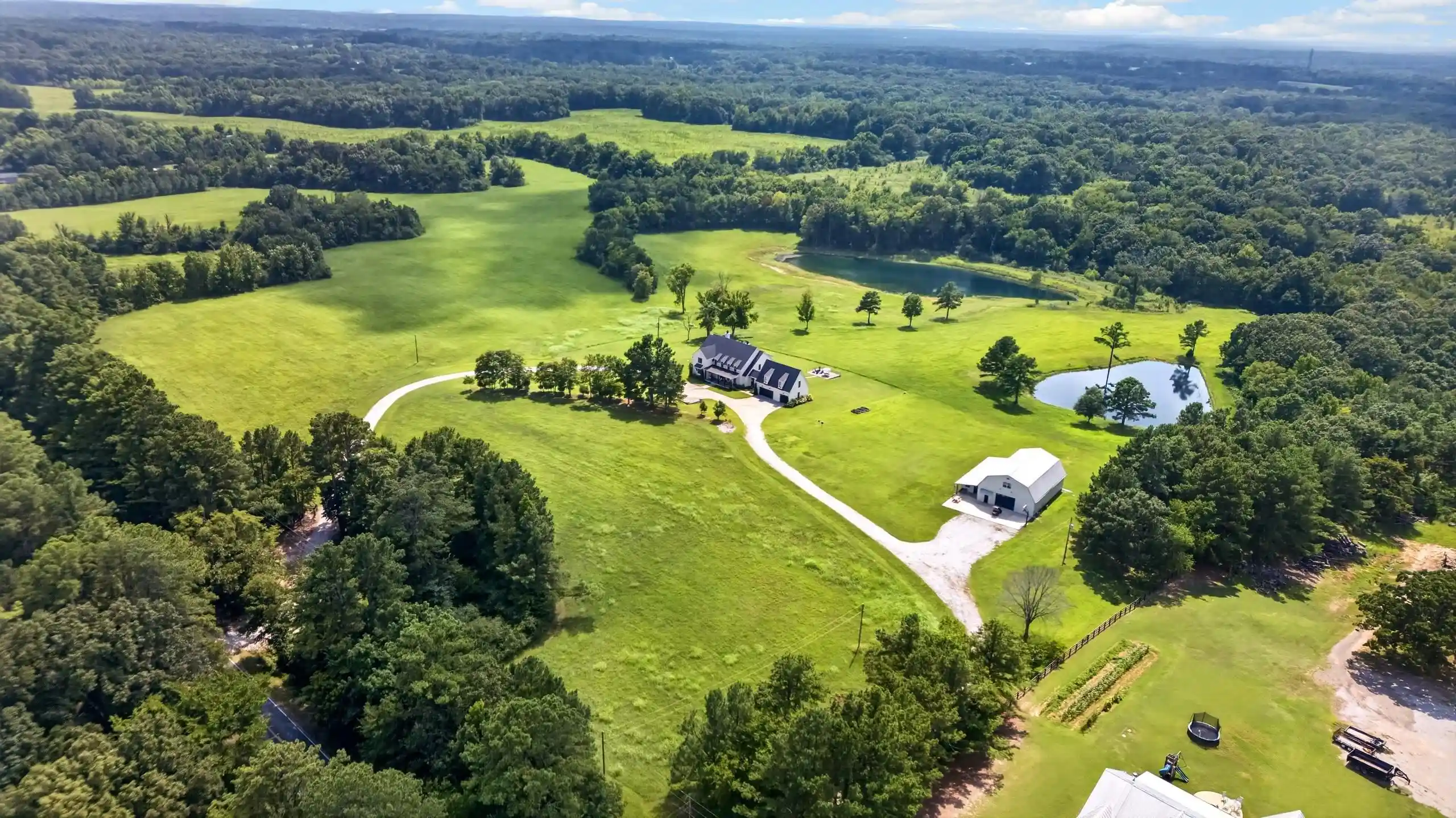 1st image of 523 N Slayden Rd, Lamar, MS 38642 | MLS# 10228725