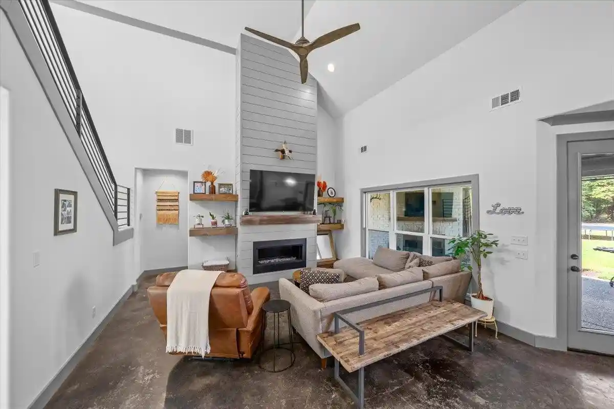 Photo 3 of Sale Pending at 4285 Brunswick Rd, Arlington, TN 38002 | MLS# 10228756 | Listing updated on 2026-08-23