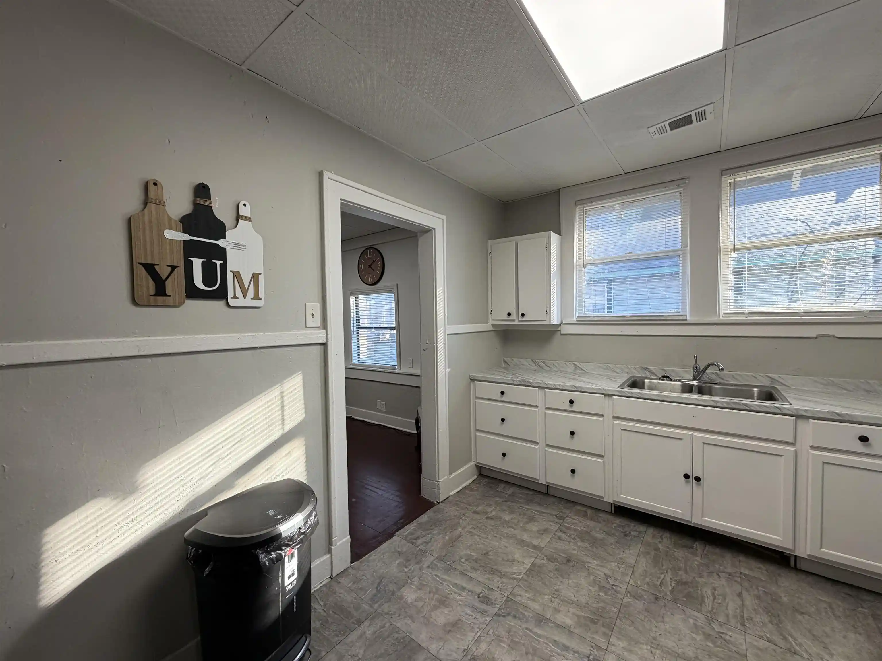 Photo 2 of Multi family home for sale at 961 N Dunlap St, Memphis, TN 38107 | MLS# 10228758 | Listing updated on 2026-08-20