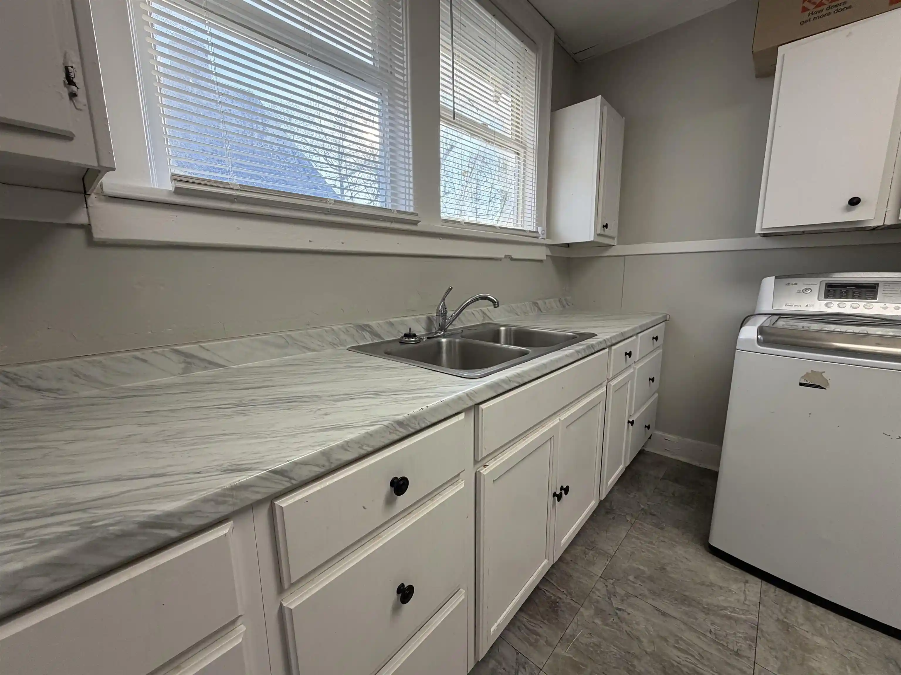 Listing Photo 4 - Condo for sale in building located at 961 N Dunlap St, Memphis, TN 38107