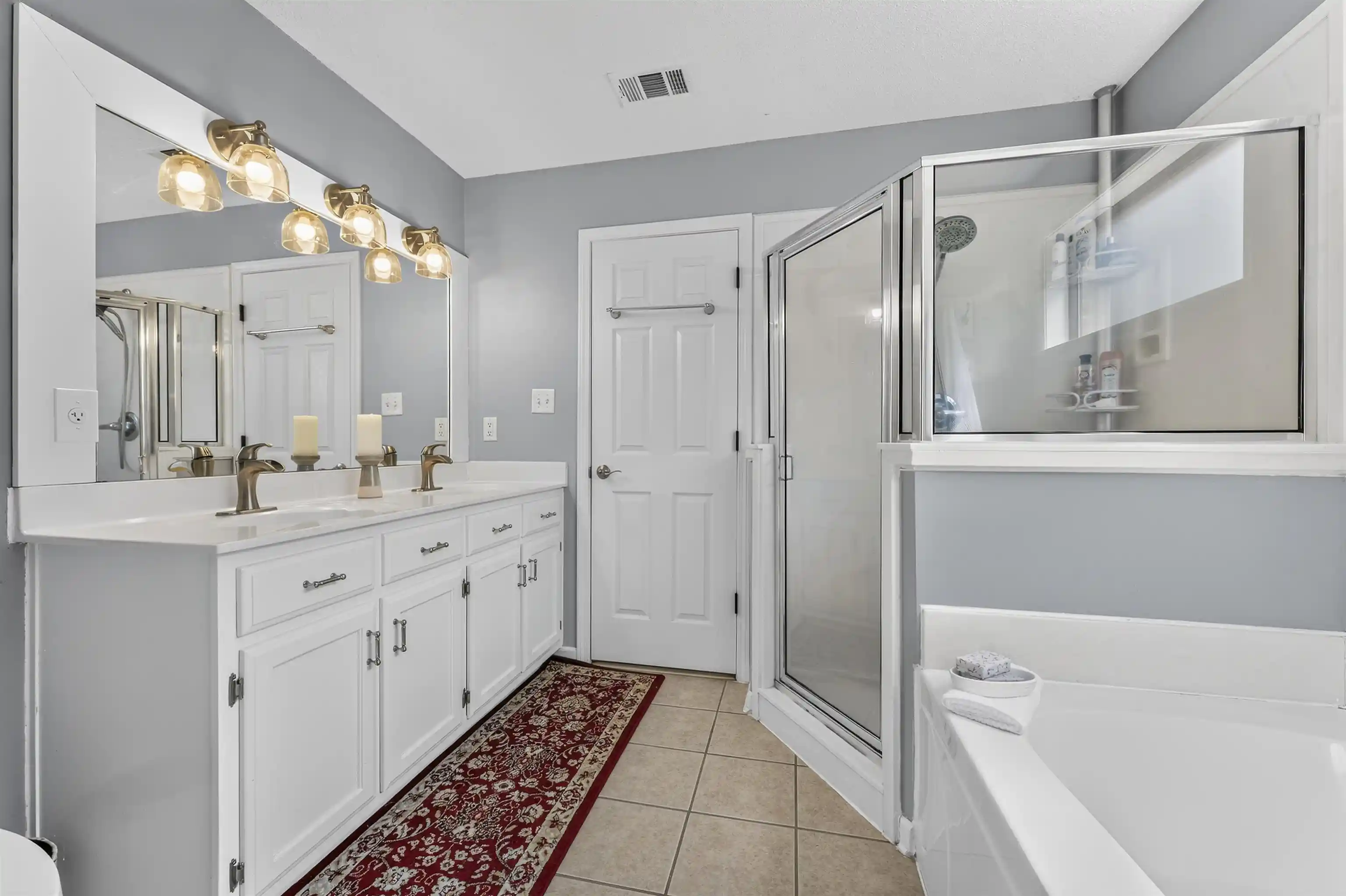 Photo 3 of Single family home for sale at 7979 Jills Crk Dr, Bartlett, TN 38133 | MLS# 10228760 | Listing updated on 2026-09-09