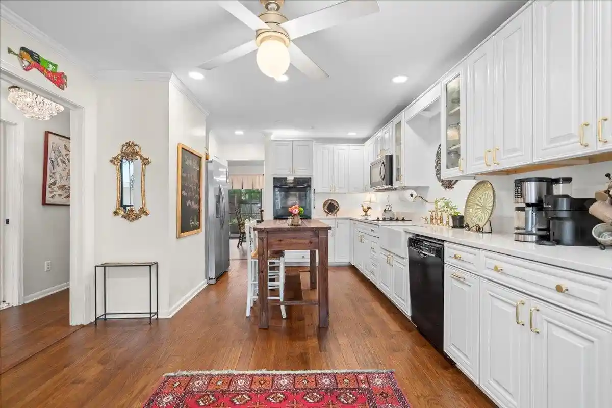Photo 2 of Townhouse for sale at 6946 Amberly Rd #6946, Memphis, TN 38119 | MLS# 10228761 | Listing updated on 2026-08-20