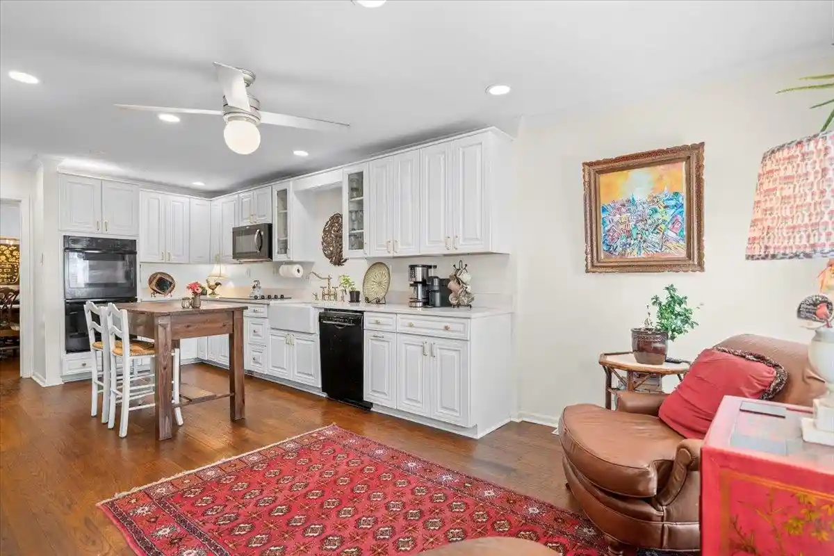 Photo 3 of Townhouse for sale at 6946 Amberly Rd #6946, Memphis, TN 38119 | MLS# 10228761 | Listing updated on 2026-08-20