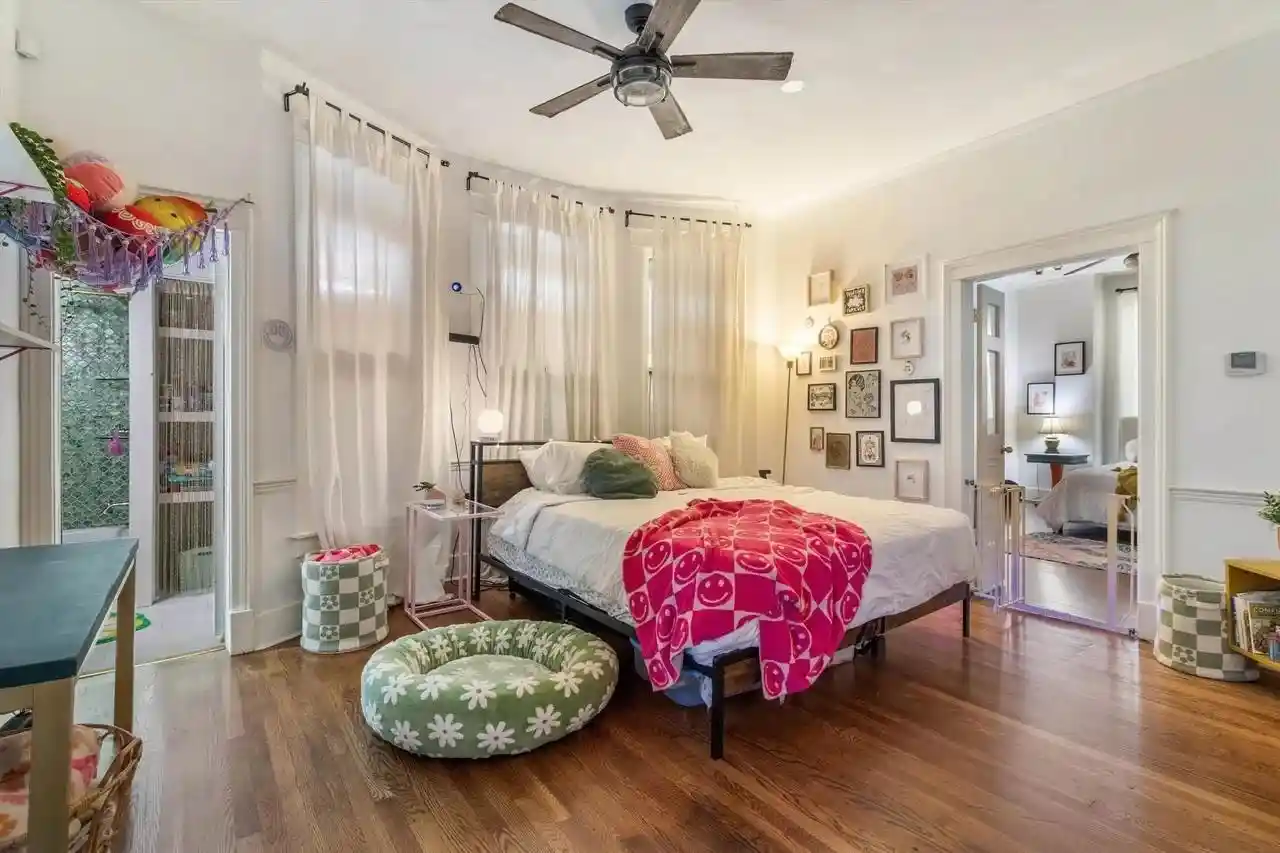 Photo 3 of Single family home for sale at 2282 Central Ave, Memphis, TN 38104 | MLS# 10228762 | Listing updated on 2026-08-26