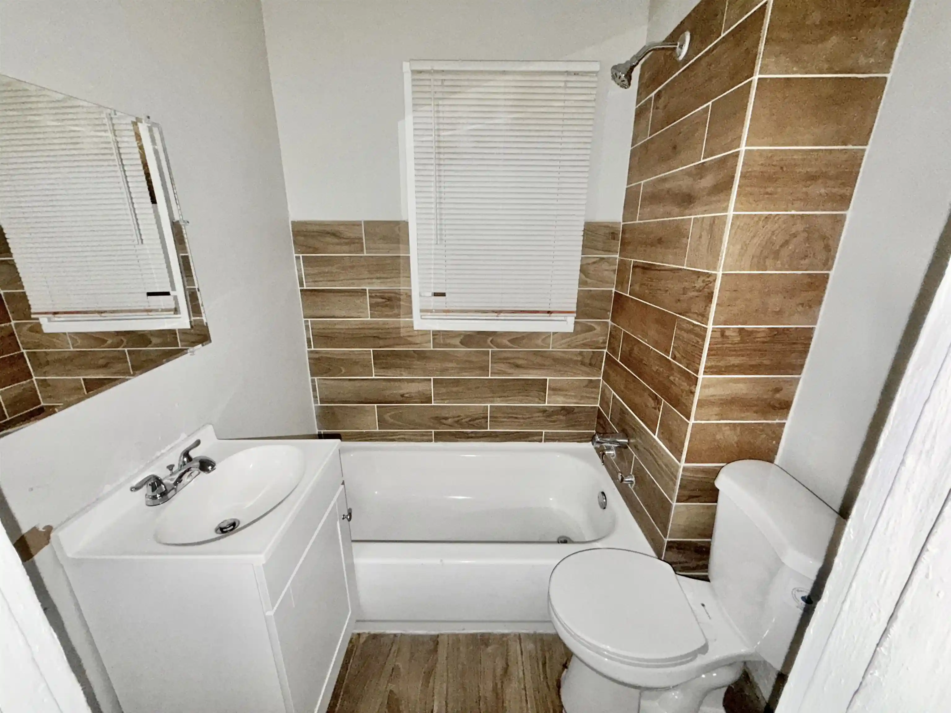 Photo 3 of Townhouse for sale at 2261 Hunter Ave, Memphis, TN 38108 | MLS# 10228766 | Listing updated on 2026-08-20