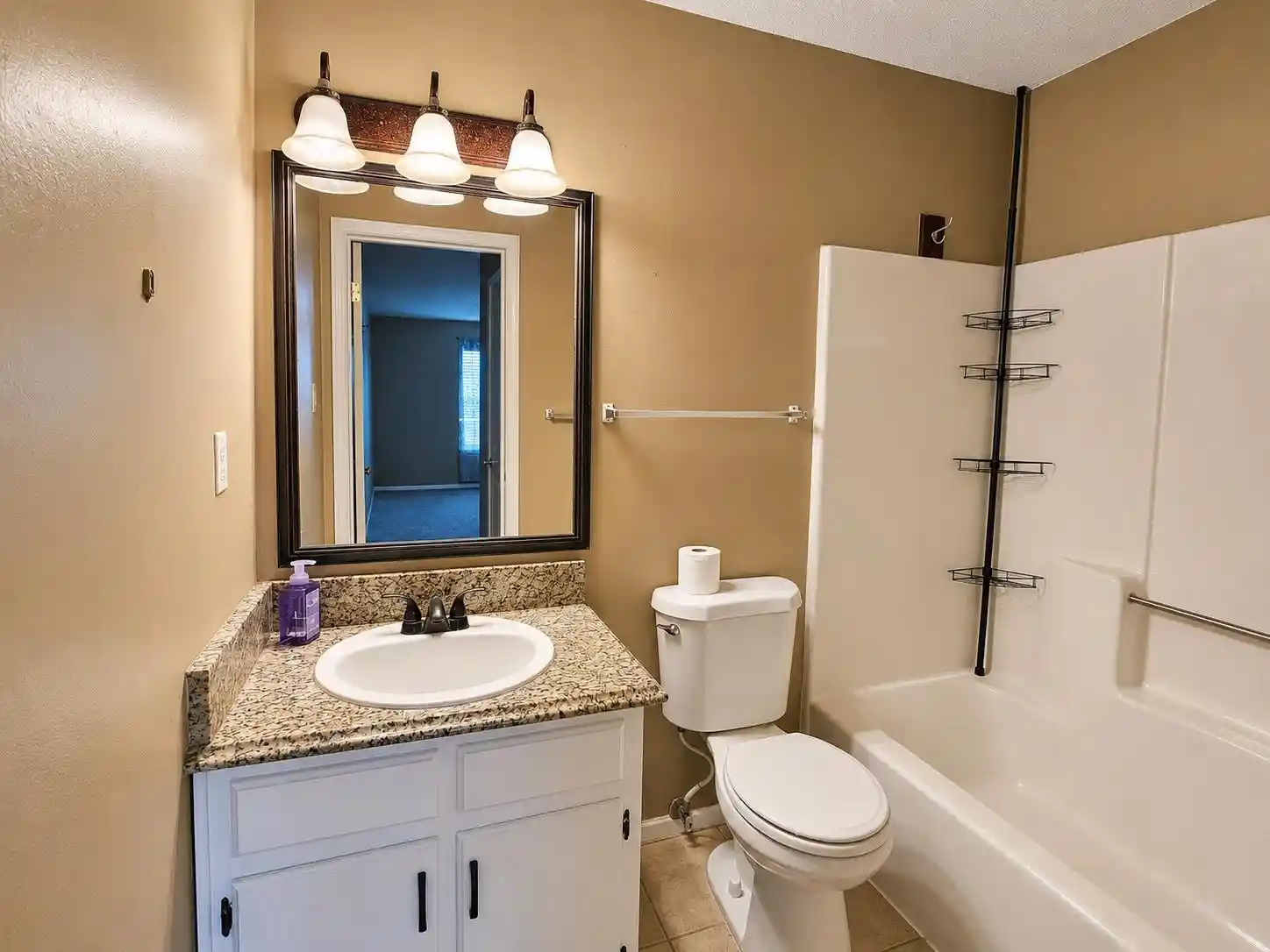 Photo 3 of Single family home for sale at 6619 Crested Oak Cv, Memphis, TN 38141 | MLS# 10228782 | Listing updated on 2026-09-11