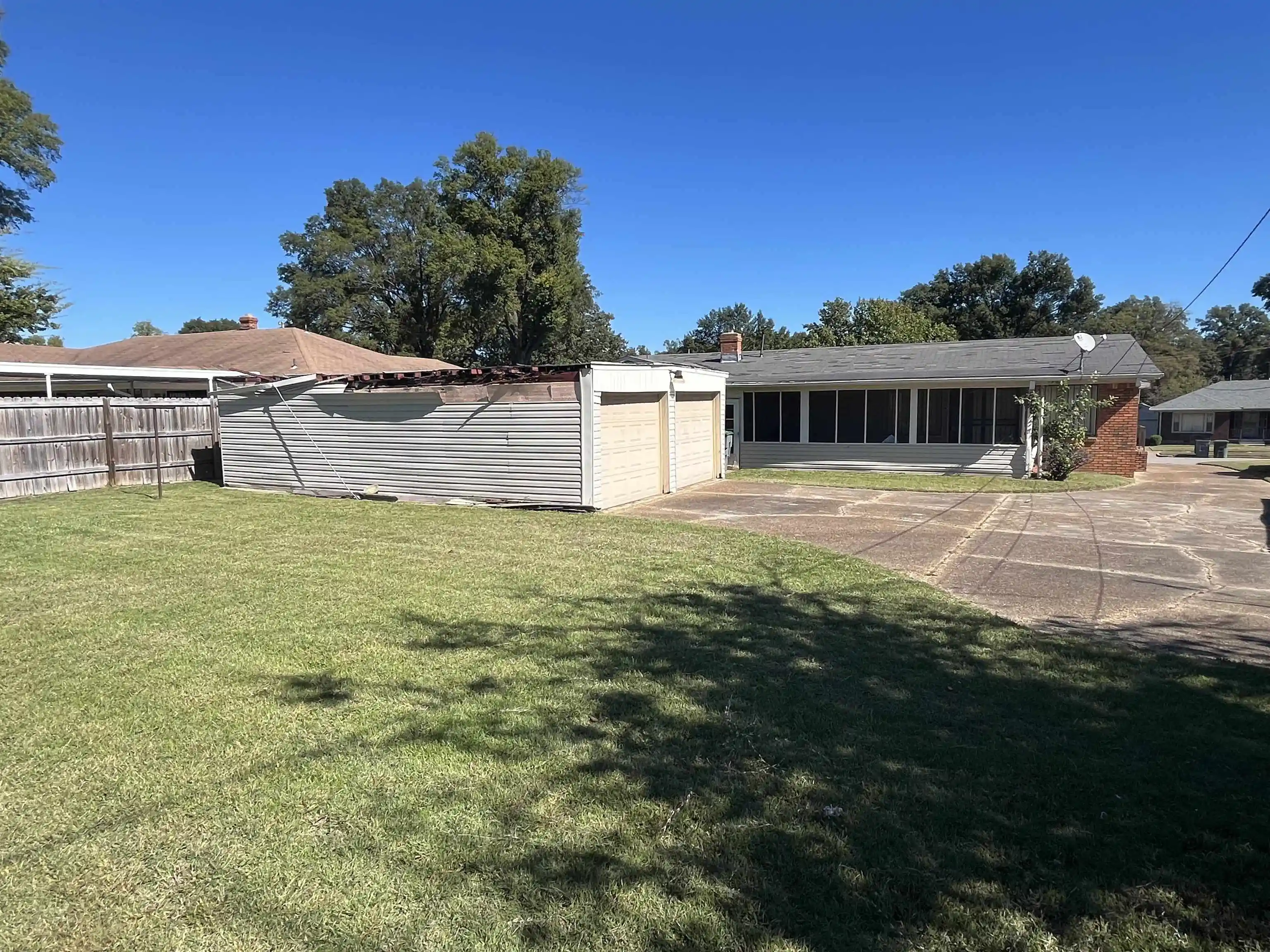 Photo 3 of Sale Pending at 979 N Idlewild St, Memphis, TN 38107 | MLS# 10228792 | Listing updated on 2026-08-24