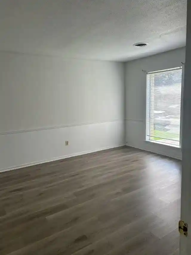 Photo 2 of Single family home for sale at 1006 Hungerford St, Brownsville, TN 38012 | MLS# 10228806 | Listing updated on 2026-08-28