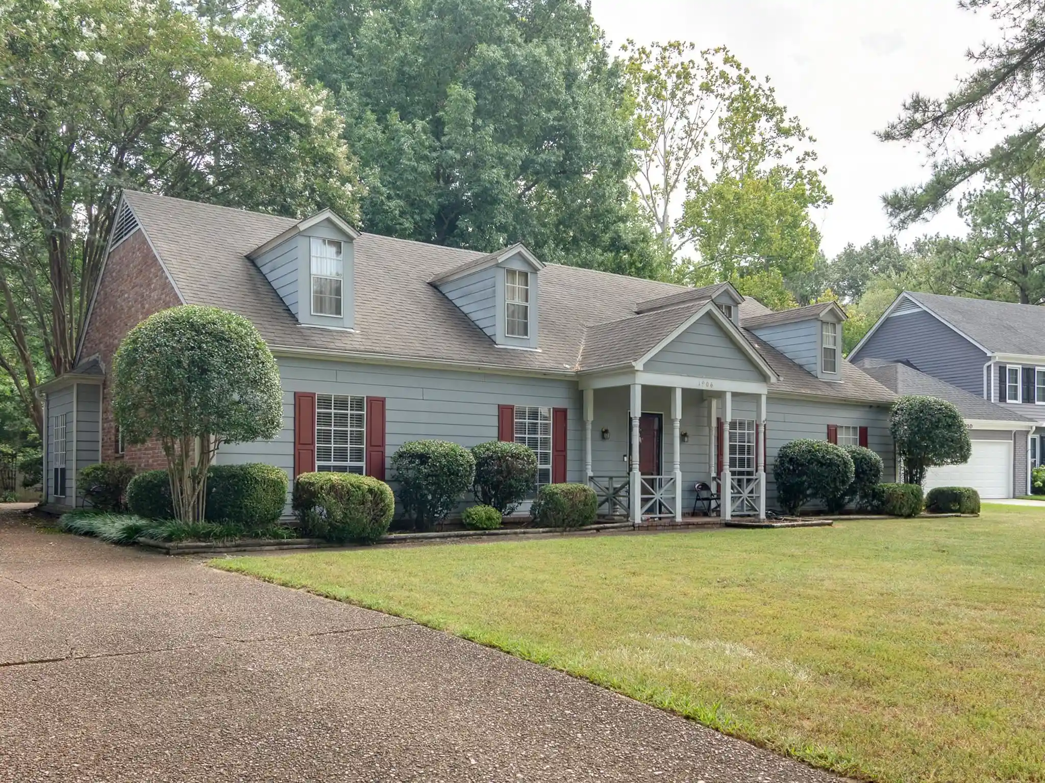 Photo 1 of Single family home for sale at 1906 Malabar Dr, Germantown, TN 38138 | MLS# 10228810 | Listing updated on 2026-09-15