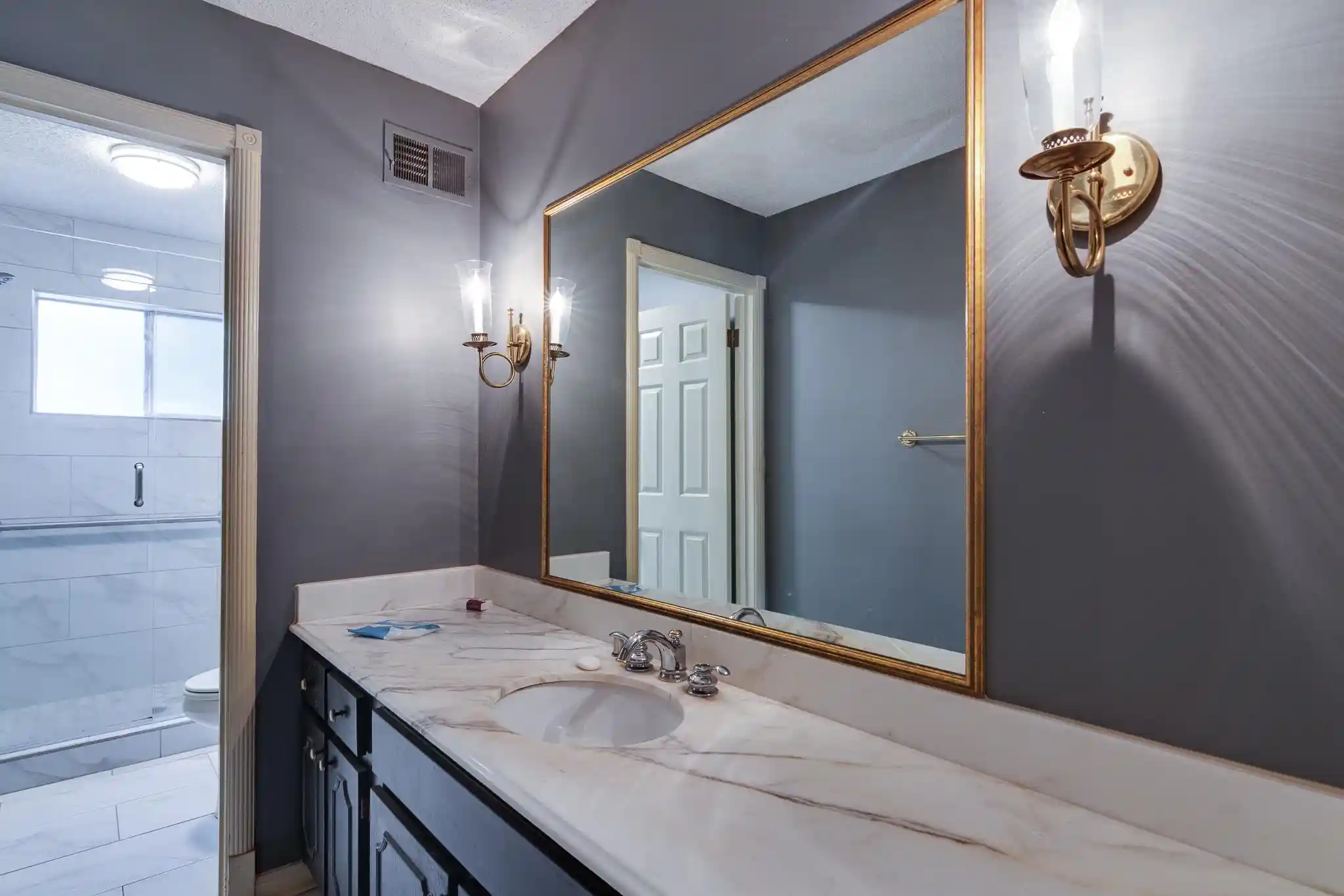 Photo 4 of Single family home for sale at 1906 Malabar Dr, Germantown, TN 38138 | MLS# 10228810 | Listing updated on 2026-09-15