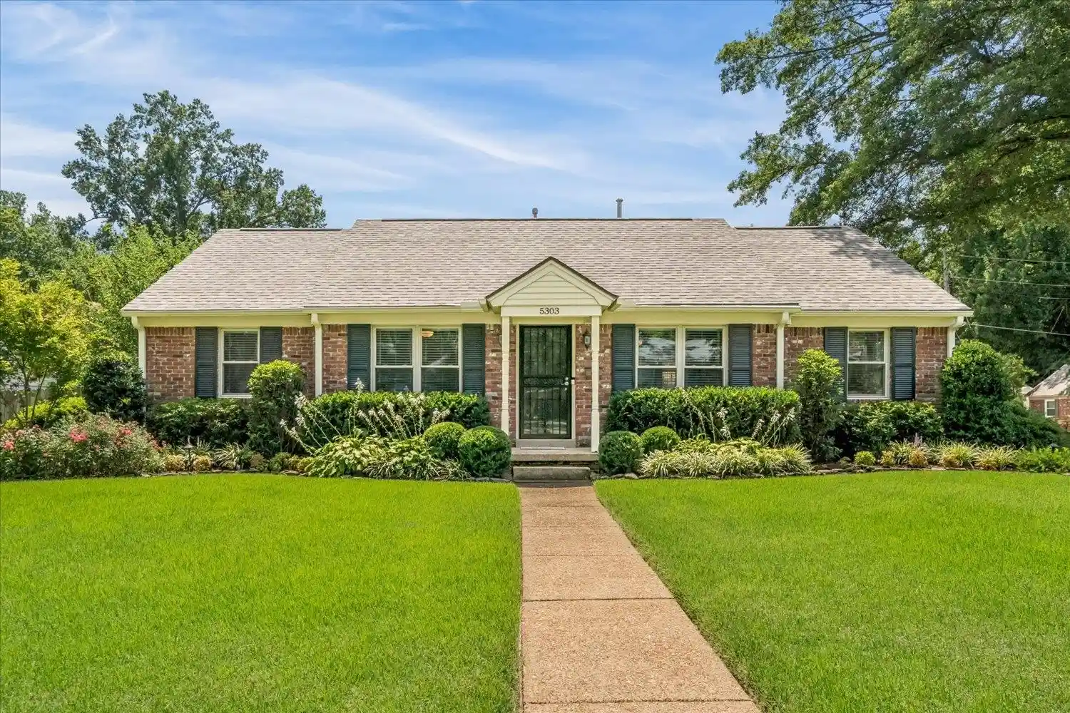 Photo 1 of Sale Pending at 5303 Edenshire Ave, Memphis, TN 38117 | MLS# 10228828 | Listing updated on 2026-10-23