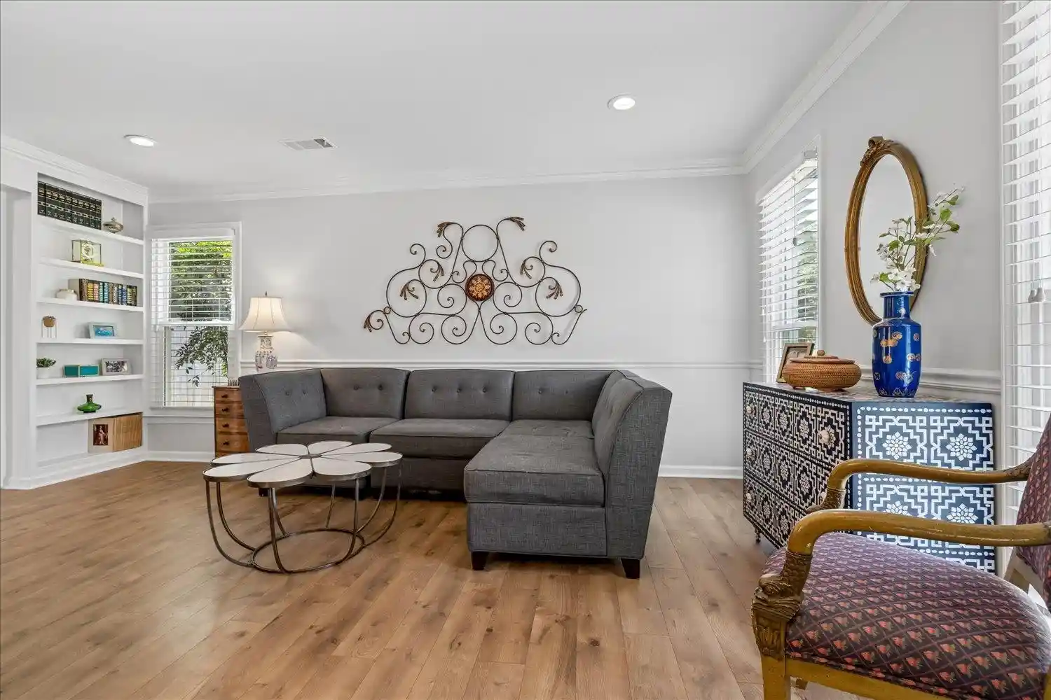 Photo 3 of Sale Pending at 7109 Woodridge Ln, Germantown, TN 38138 | MLS# 10228829 | Listing updated on 2026-08-22