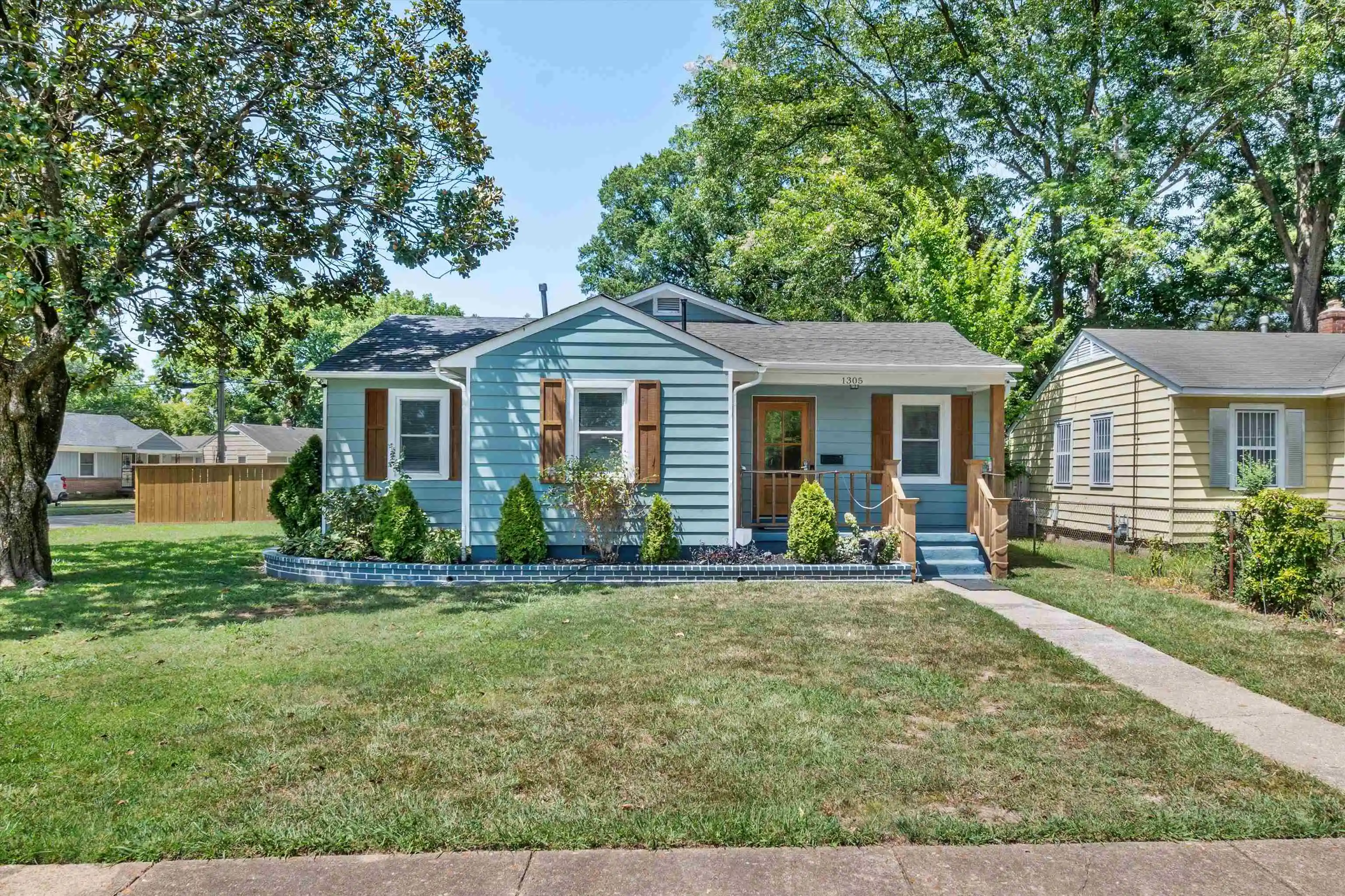 Photo 1 of Single family home for sale at 1305 Gherald St, Memphis, TN 38108 | MLS# 10228845 | Listing updated on 2026-08-21
