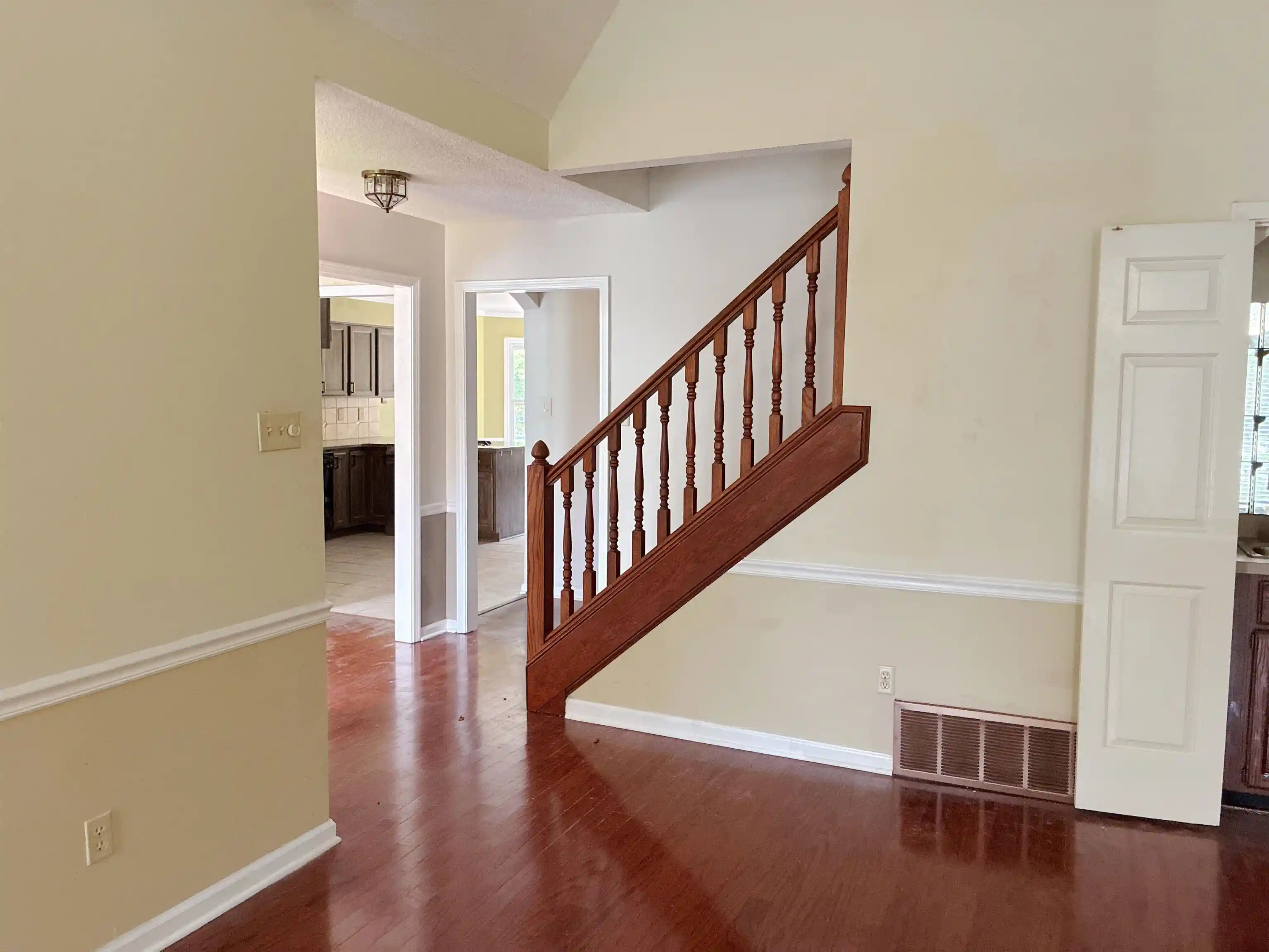 3rd image of 8534 Shady Trail Cv, Memphis, TN 38018 | MLS# 10228846