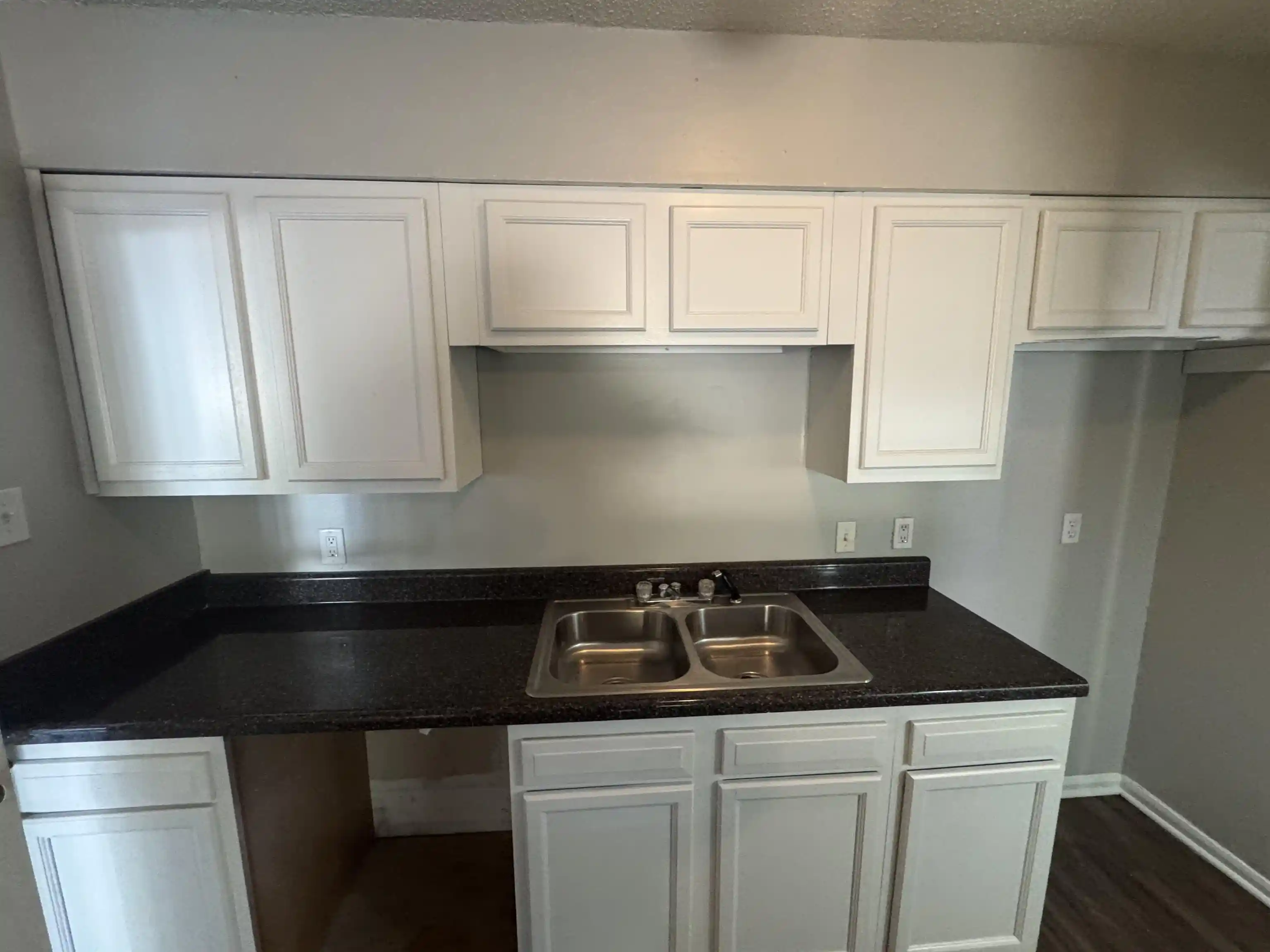 Photo 2 of Single family home for sale at 745 Harahan Rd, Memphis, TN 38109 | MLS# 10228848 | Listing updated on 2026-09-23