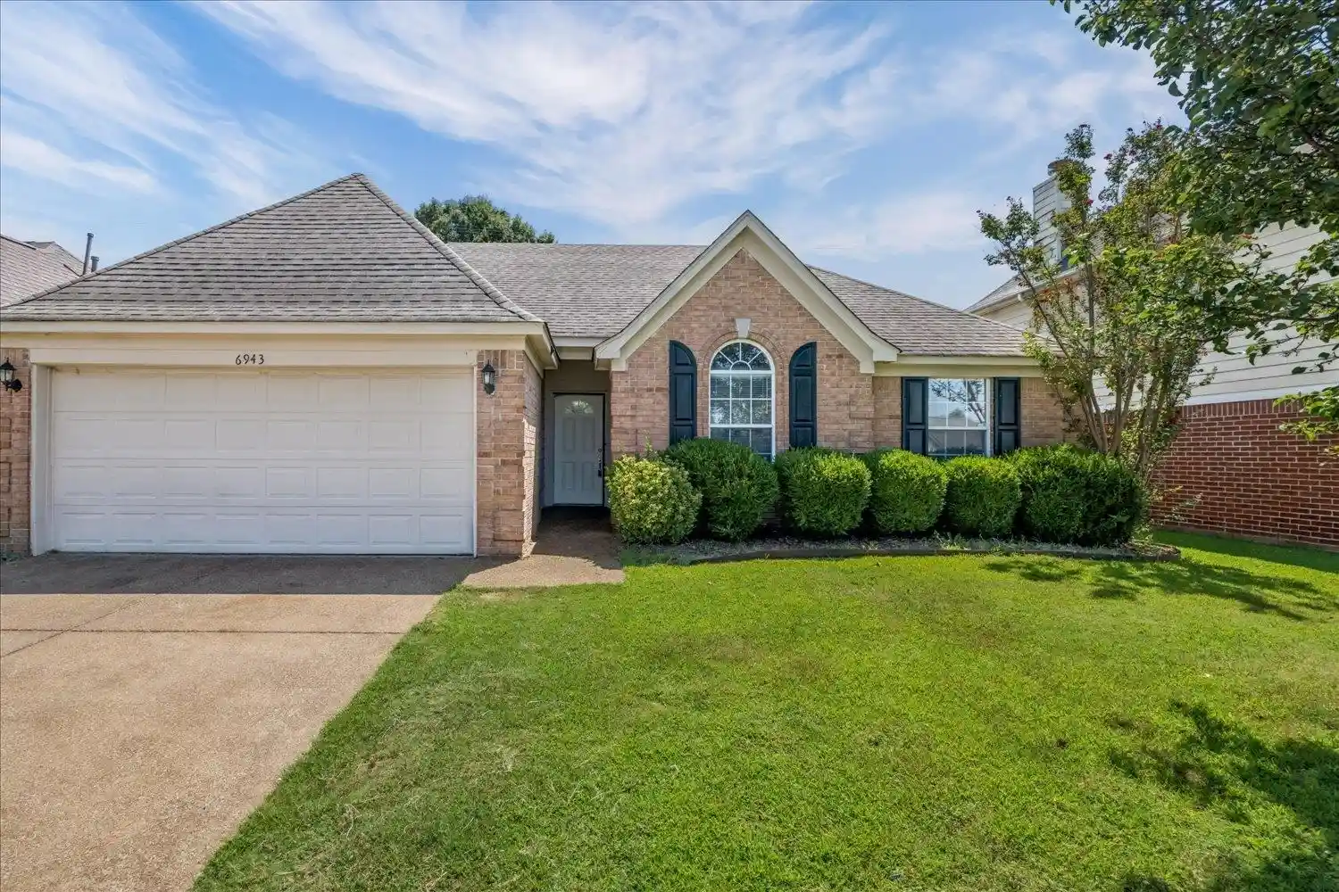 Photo 1 of Single family home for sale at 6943 Country Walk Dr, Cordova, TN 38018 | MLS# 10228870 | Listing updated on 2026-08-21