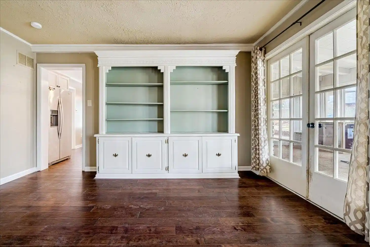 Photo 2 of Single family home for sale at 1791 Old Mill Rd, Germantown, TN 38138 | MLS# 10228872 | Listing updated on 2026-09-15