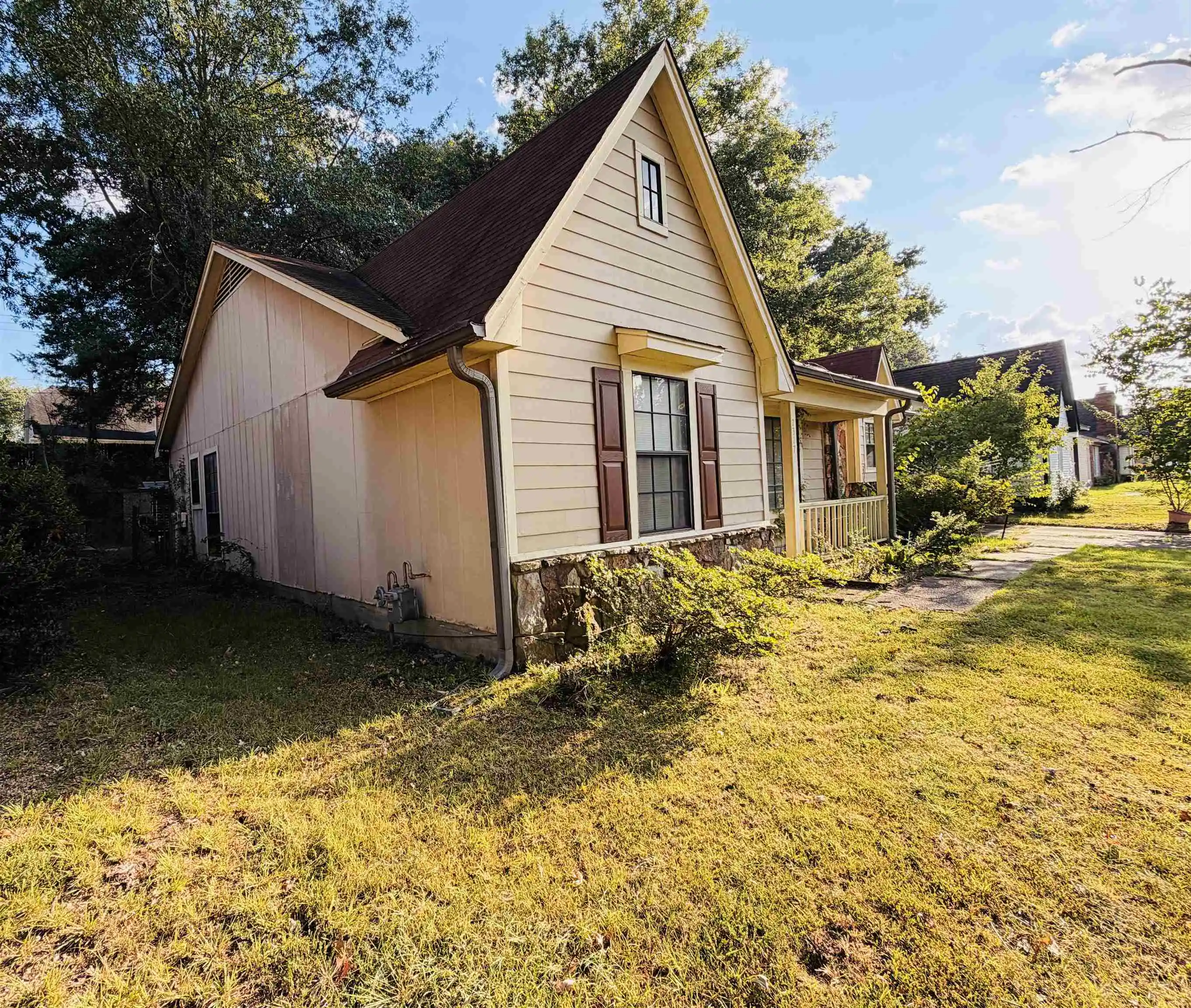 Photo 4 of Sale Pending at 7317 Eggleston Rd, Memphis, TN 38125 | MLS# 10228873 | Listing updated on 2026-08-21