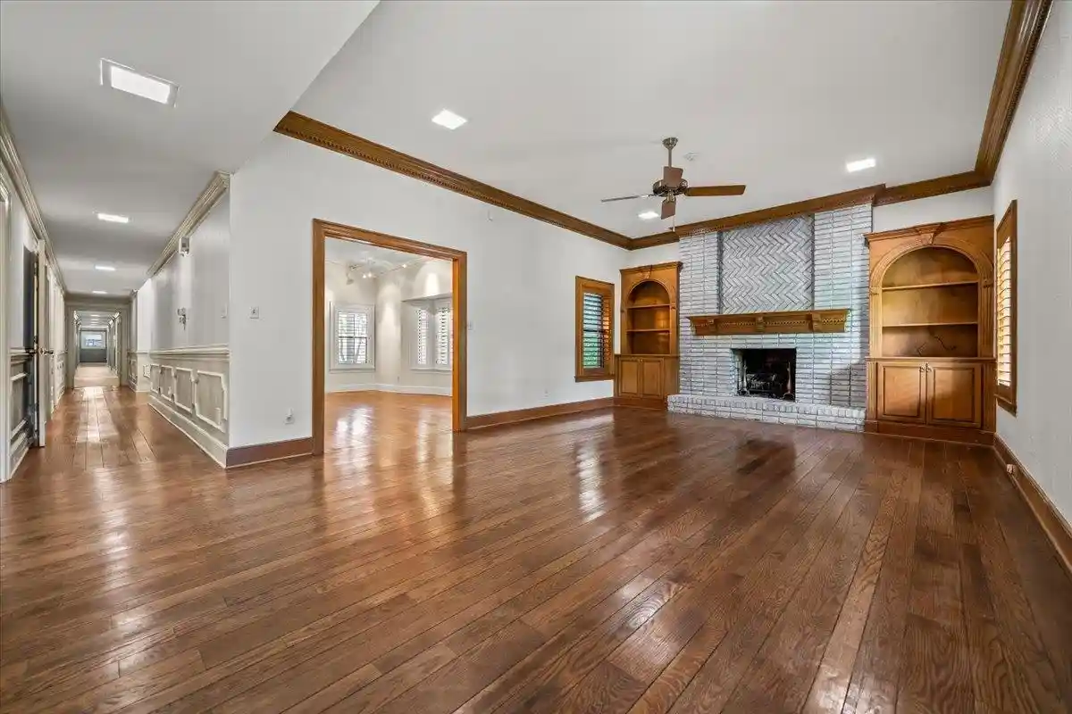 Photo 2 of Single family home for sale at 680 Sweetbrier Rd, Memphis, TN 38120 | MLS# 10228886 | Listing updated on 2026-08-21