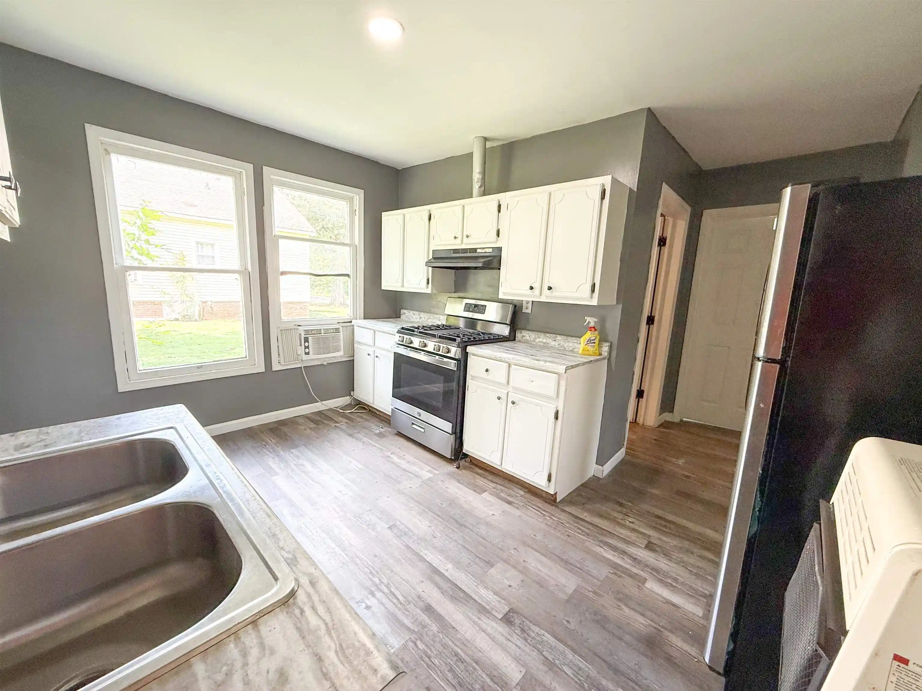 Photo 2 of Single family home for sale at 403 Sharp St, Corinth, MS 38834 | MLS# 10228888 | Listing updated on 2026-08-21