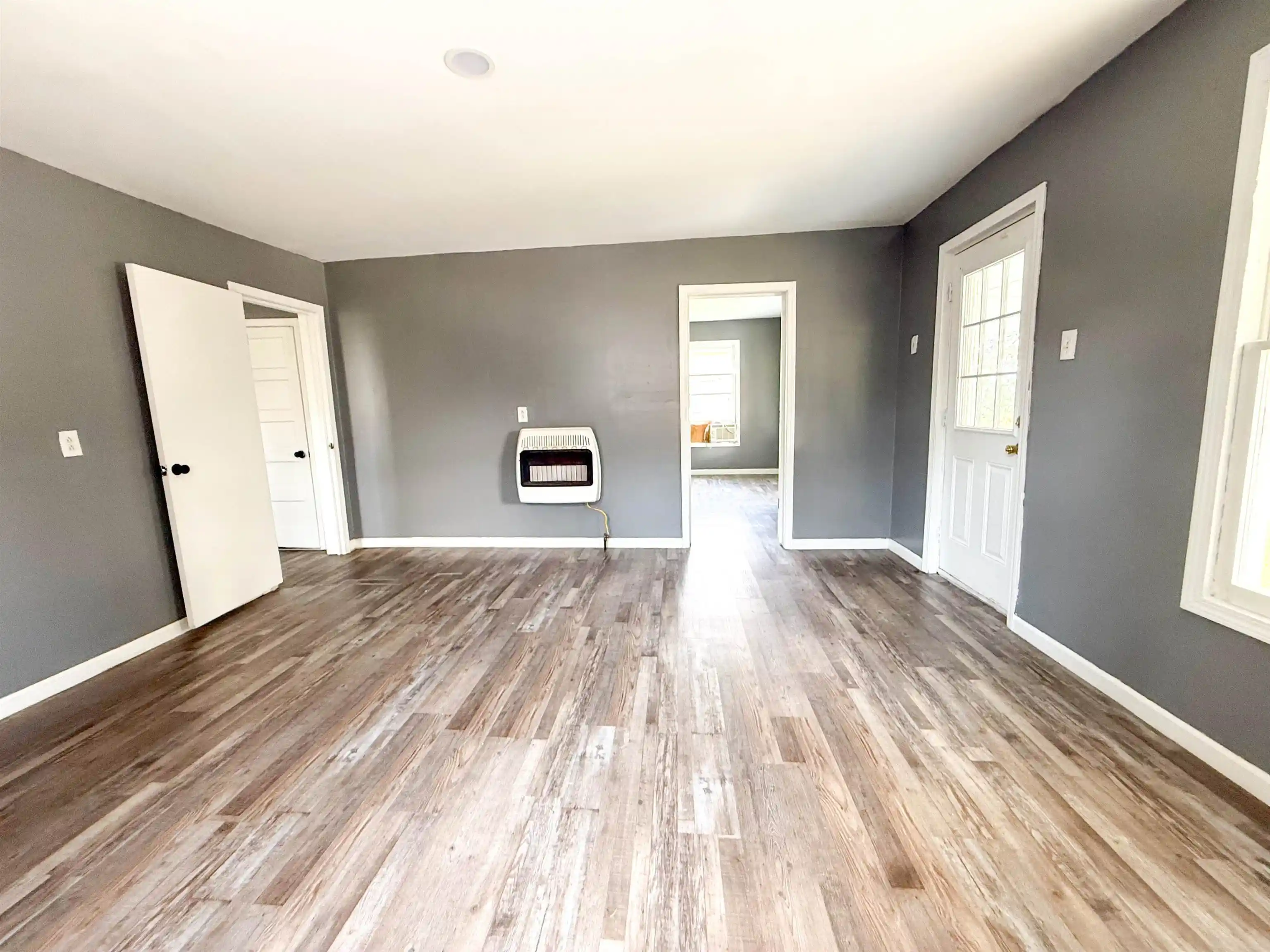 Photo 4 of Single family home for sale at 403 Sharp St, Corinth, MS 38834 | MLS# 10228888 | Listing updated on 2026-08-21