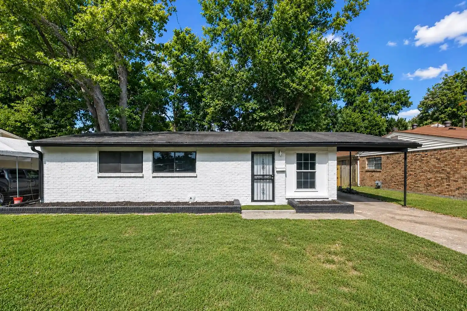Photo 1 of Single family home for sale at 1143 Pallwood Rd, Memphis, TN 38122 | MLS# 10228889 | Listing updated on 2026-09-04
