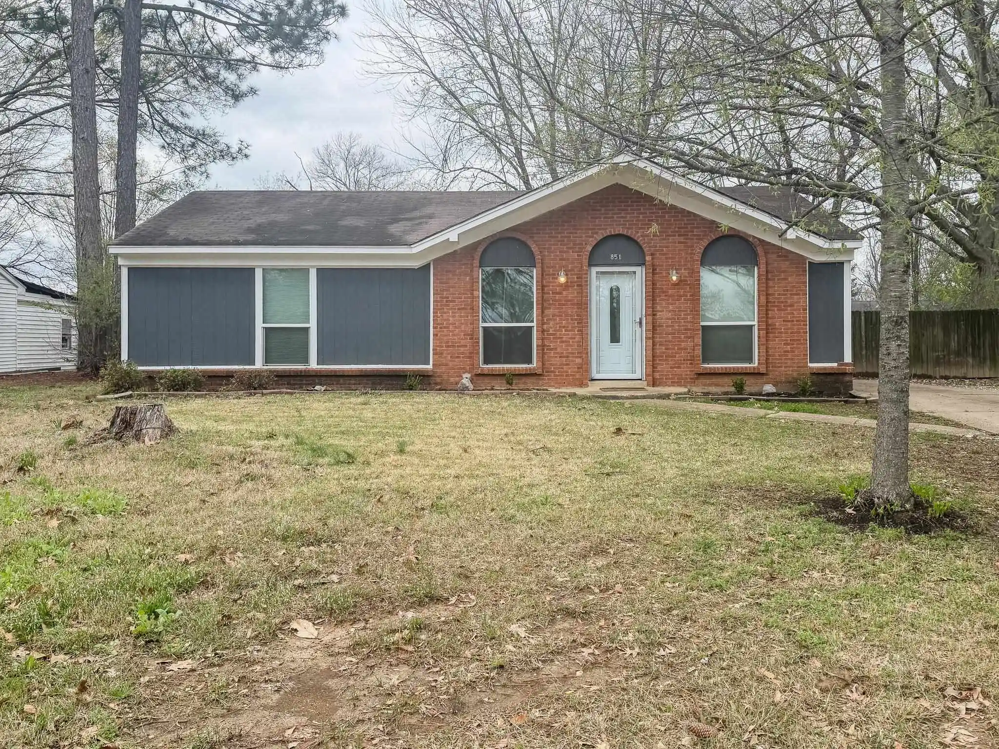Photo 1 of Sale Pending at 851 Greencliff Rd, Collierville, TN 38017 | MLS# 10228890 | Listing updated on 2026-08-23