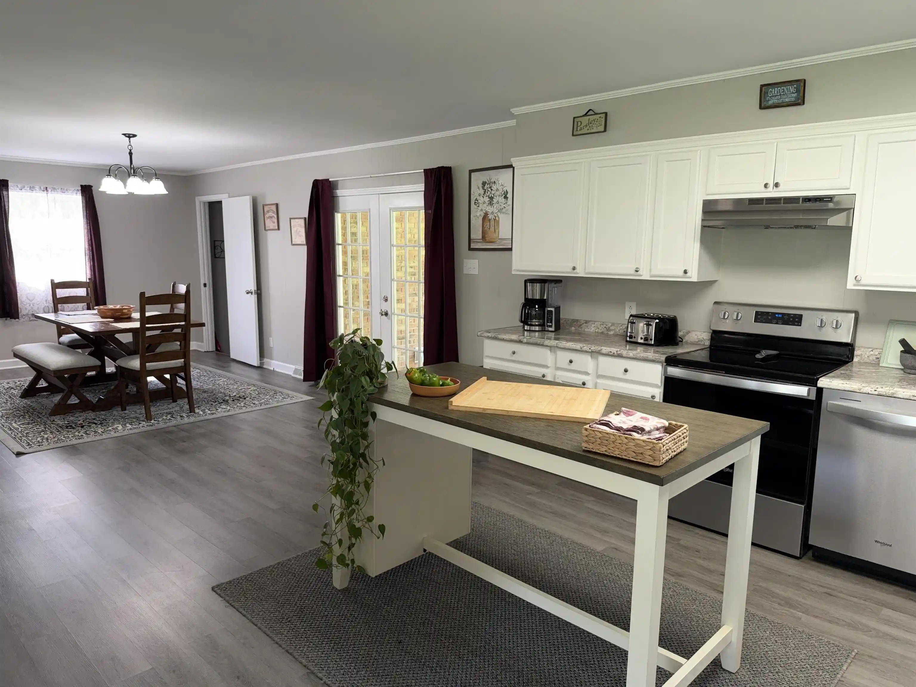 5th image of 295 Central Ave, Savannah, TN 38372 | MLS# 10228895