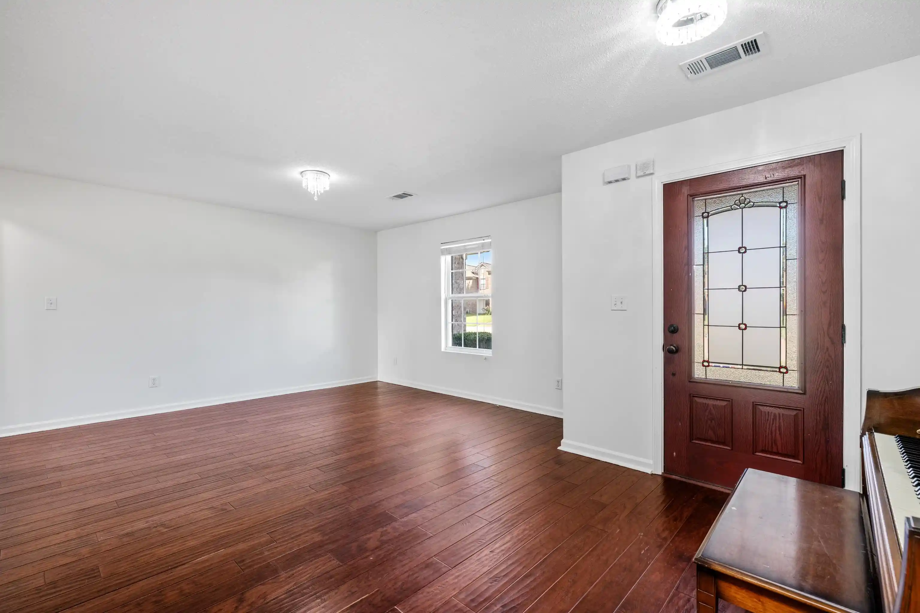 Photo 2 of Single family home for sale at 5128 N Fluss Cv, Bartlett, TN 38135 | MLS# 10228899 | Listing updated on 2026-09-20