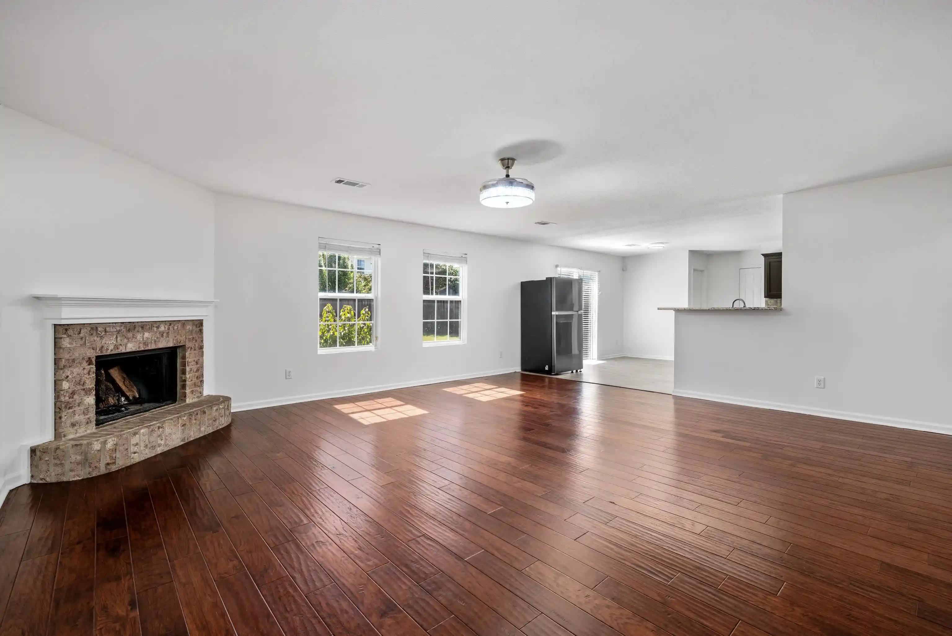 Photo 4 of Single family home for sale at 5128 N Fluss Cv, Bartlett, TN 38135 | MLS# 10228899 | Listing updated on 2026-09-20