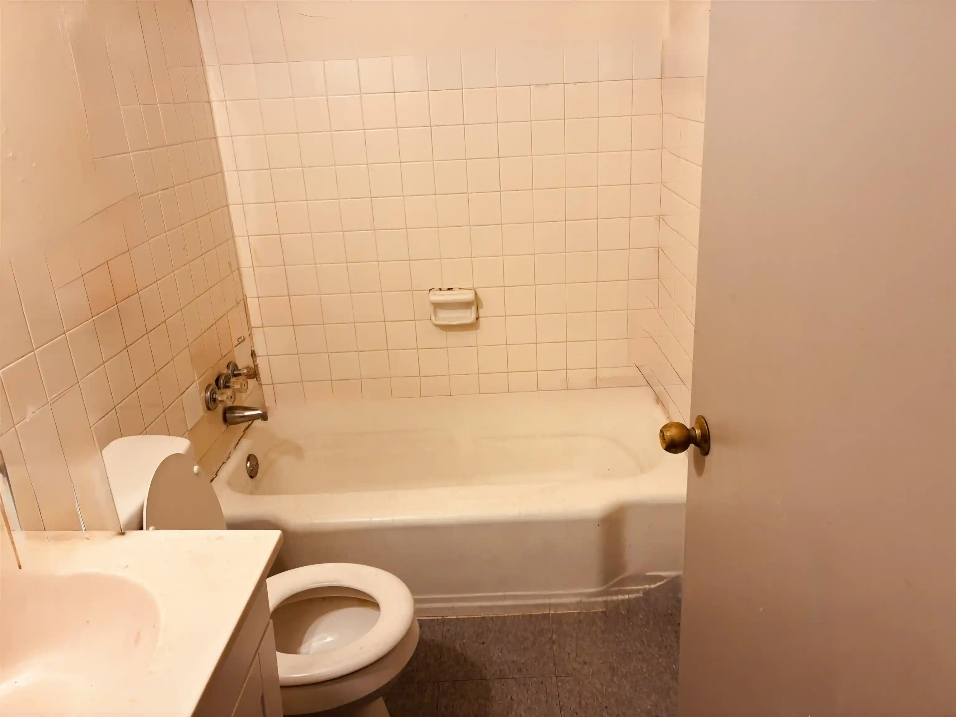 Photo 3 of House for sale at 1092 N Evergreen St, Memphis, TN 38107 | MLS# 10228912 | Listing updated on 2026-08-22