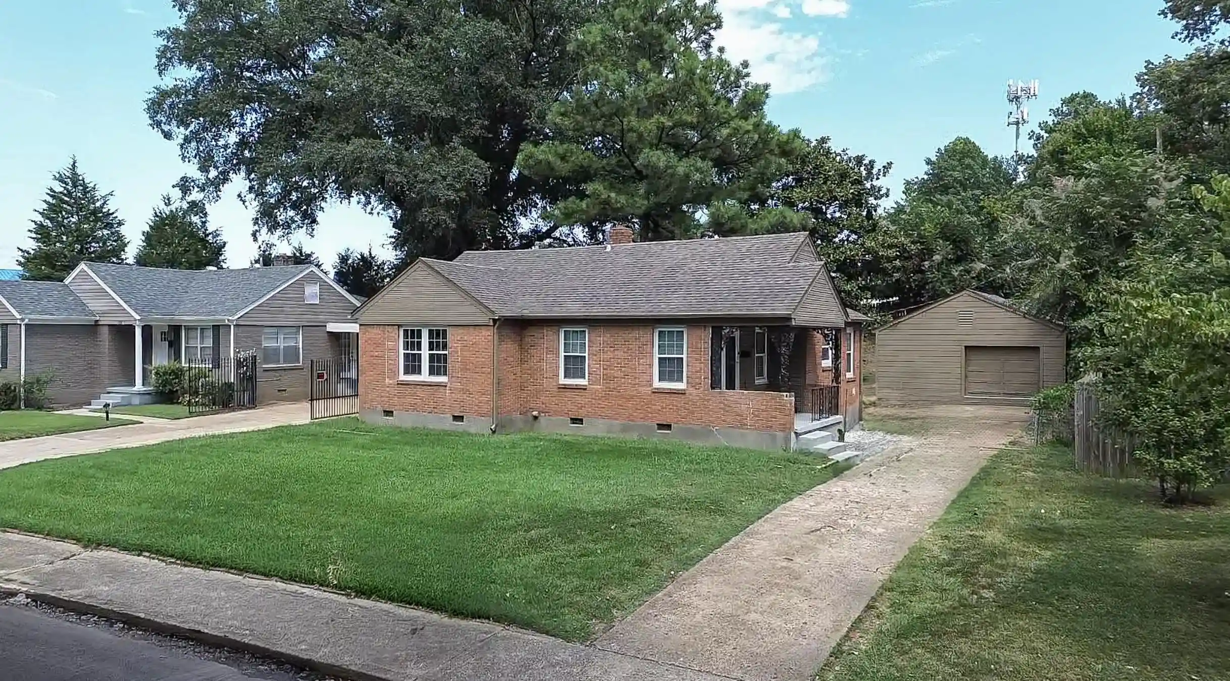 Photo 1 of Sale Pending at 596 Waring Rd, Memphis, TN 38122 | MLS# 10228923 | Listing updated on 2026-08-24