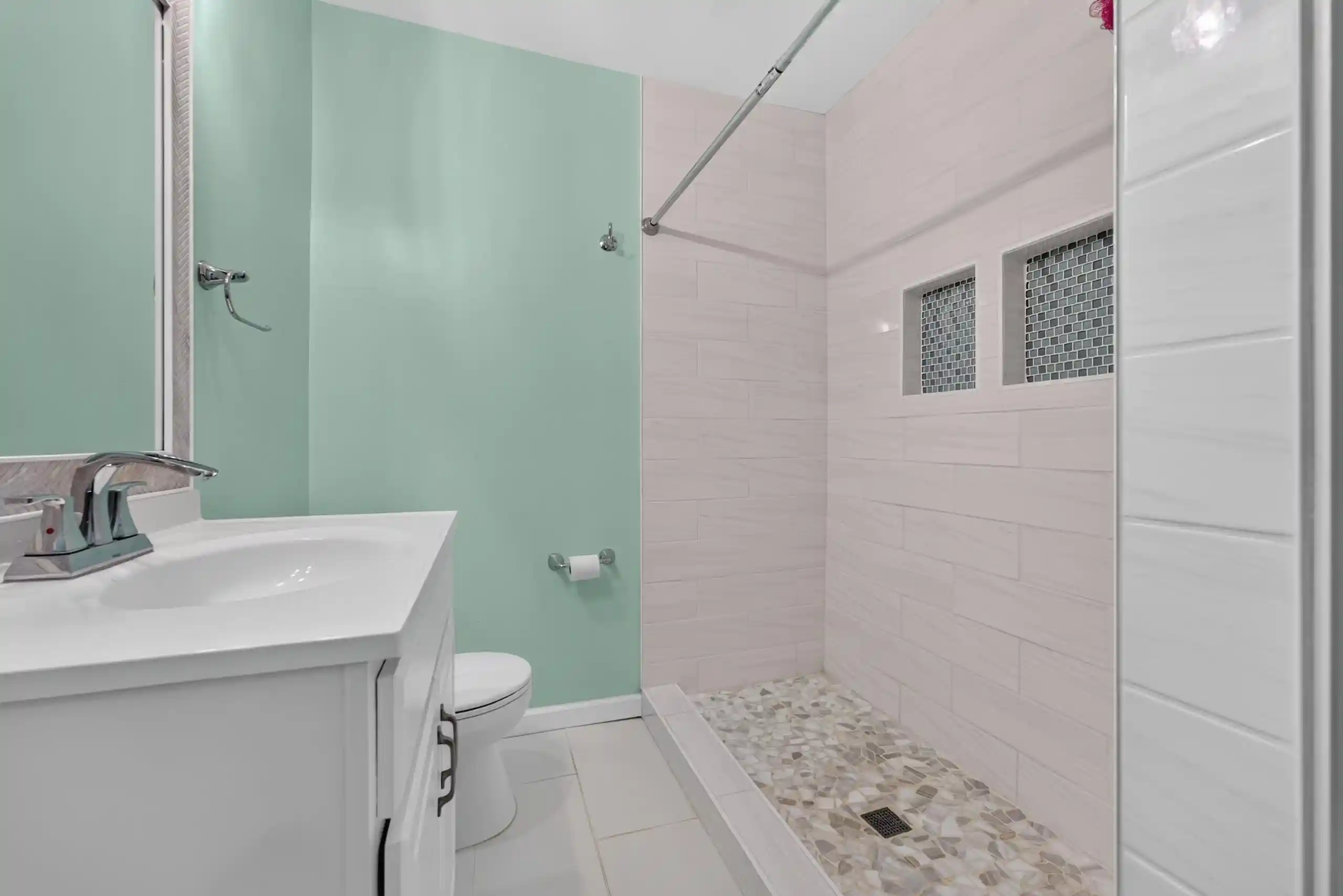 Photo 2 of Single family home for sale at 2513 Berryhill Rd, Memphis, TN 38016 | MLS# 10228926 | Listing updated on 2026-08-21