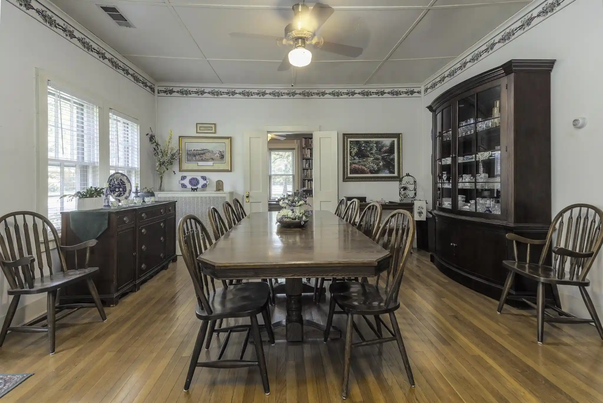 Photo 4 of Single family home for sale at 817 Shotwell St, Memphis, TN 38111 | MLS# 10228941 | Listing updated on 2026-08-22