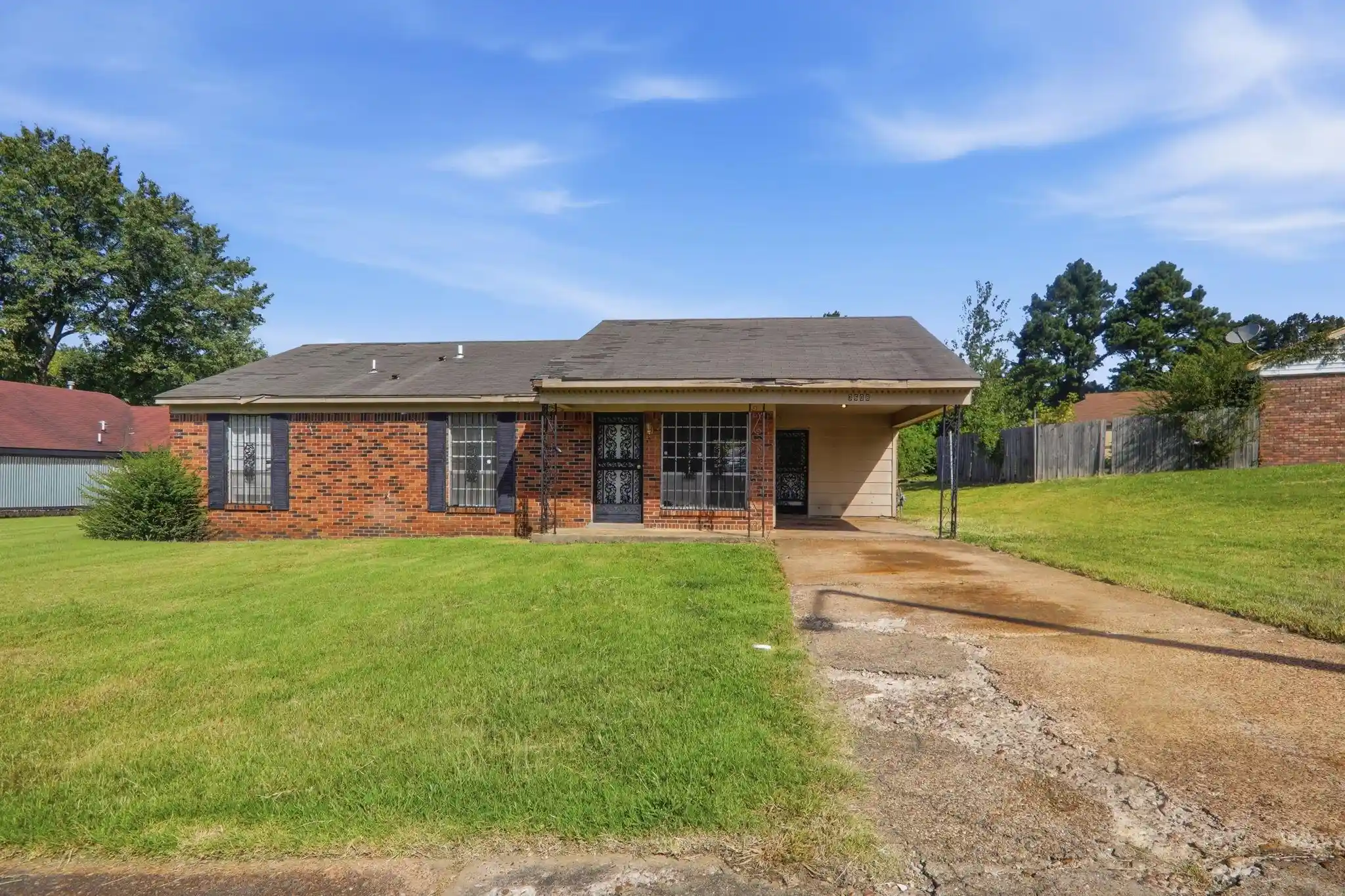 Photo 1 of Single family home for sale at 3608 Russelwood Dr, Memphis, TN 38128 | MLS# 10228945 | Listing updated on 2026-09-28