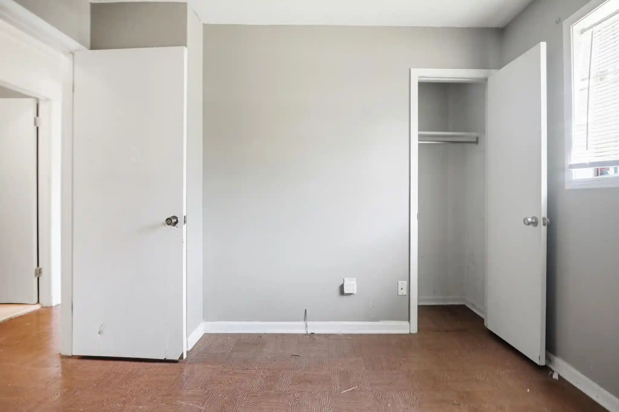 Photo 2 of Single family home for sale at 3608 Russelwood Dr, Memphis, TN 38128 | MLS# 10228945 | Listing updated on 2026-09-28