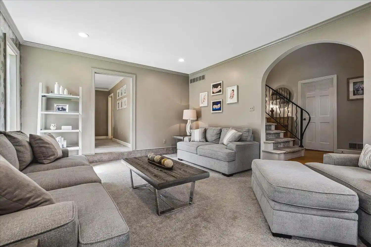 Photo 3 of Single family home for sale at 6767 Poplar Pike, Memphis, TN 38119 | MLS# 10228962 | Listing updated on 2026-09-08