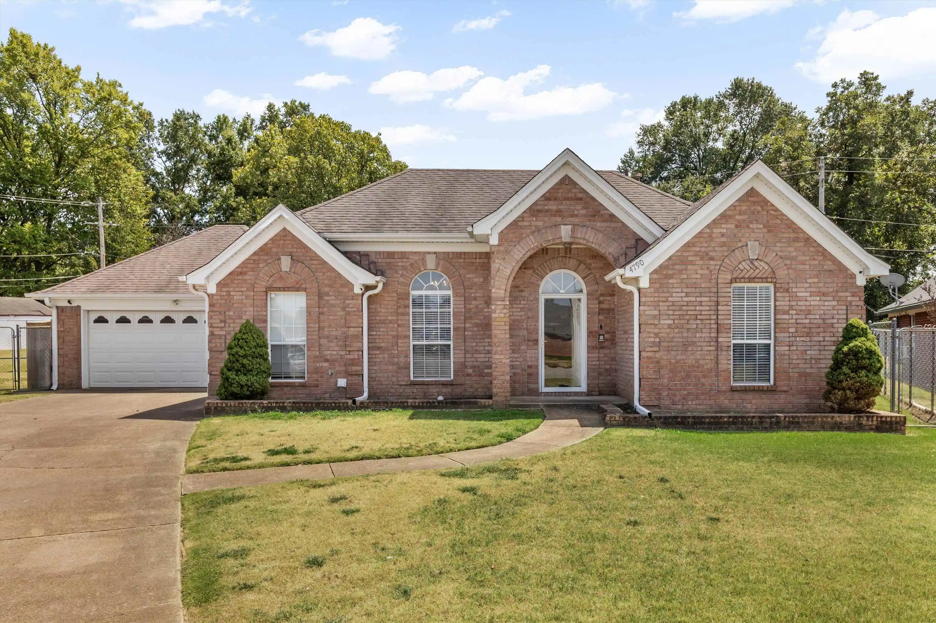 Photo 1 of Sale Pending at 4790 Kassel Cv, Memphis, TN 38116 | MLS# 10228966 | Listing updated on 2026-08-25